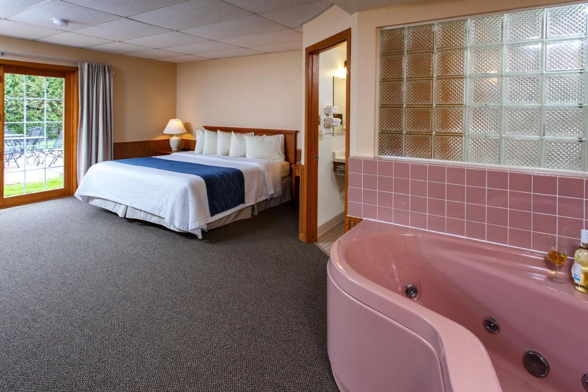 Deluxe King Room photo 3