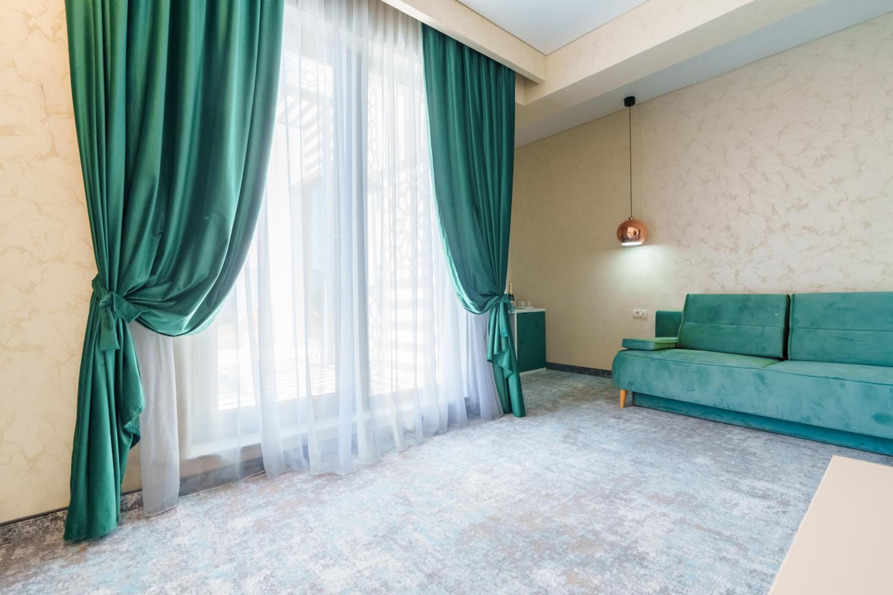 Deluxe Suite with Sea View