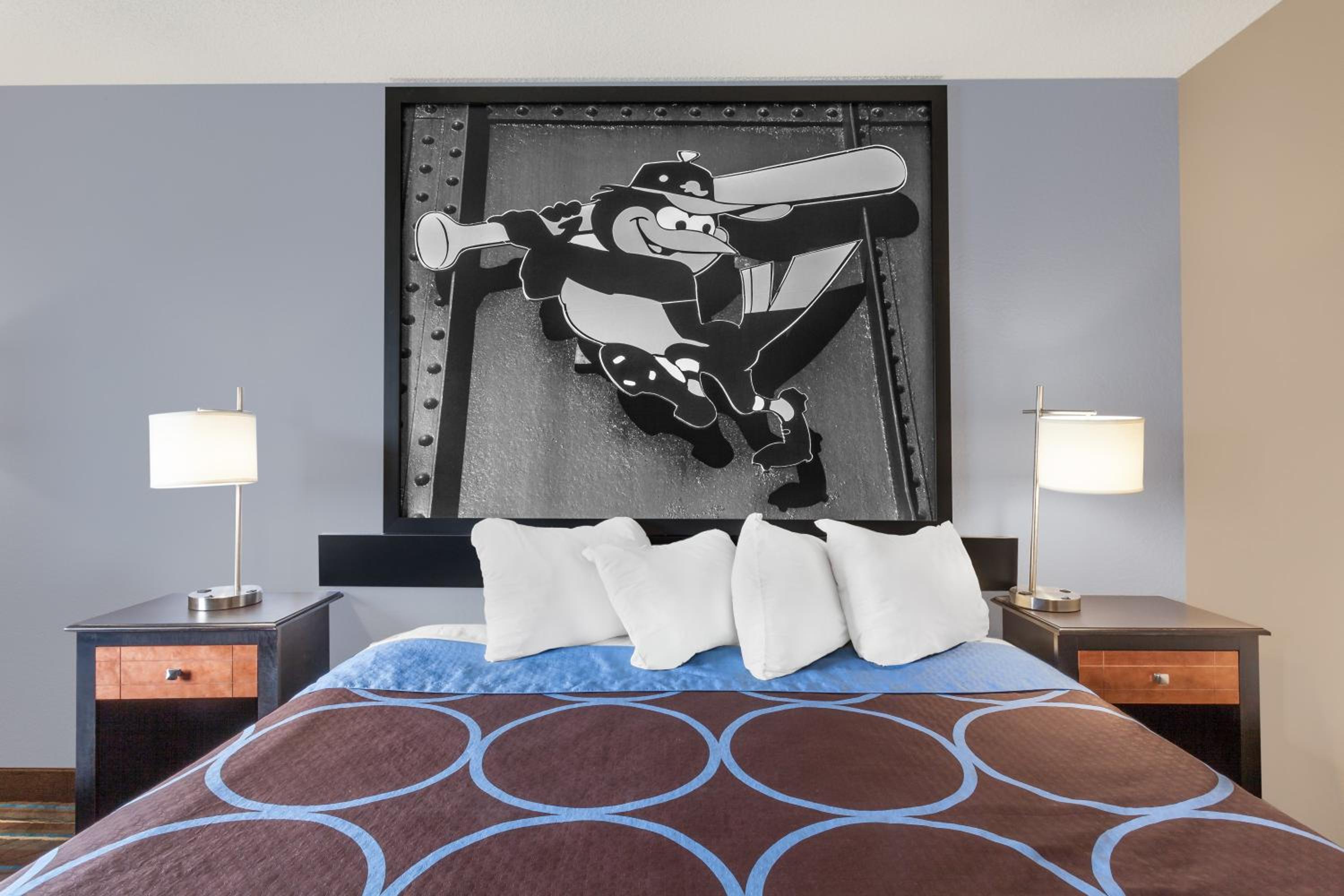 Standard King Room - Photo 3