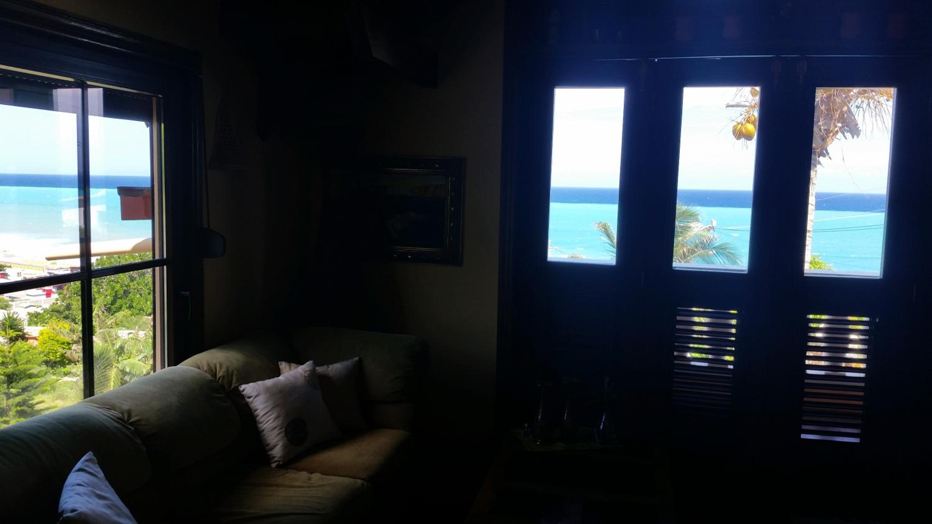 Queen Suite with Sea View