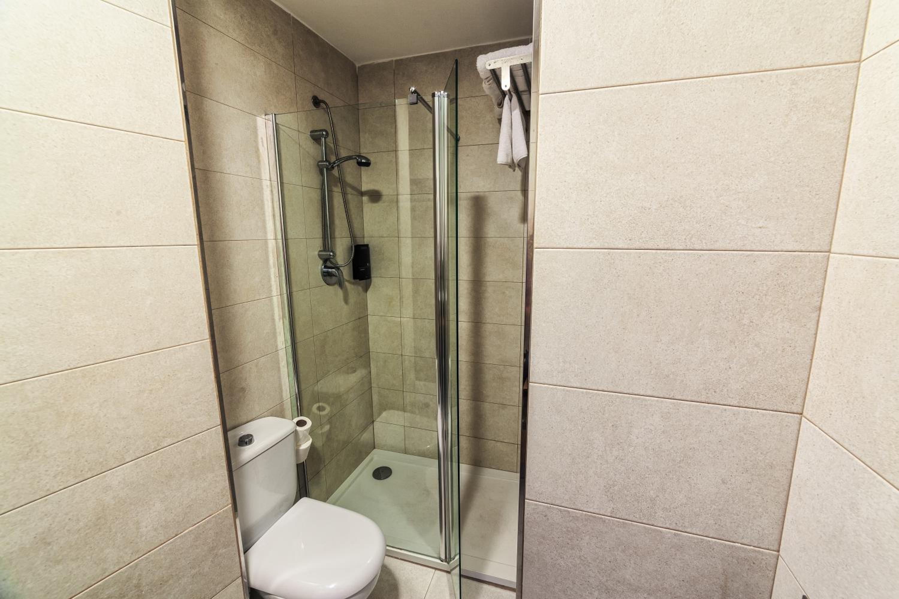 Triple Room - Photo 7
