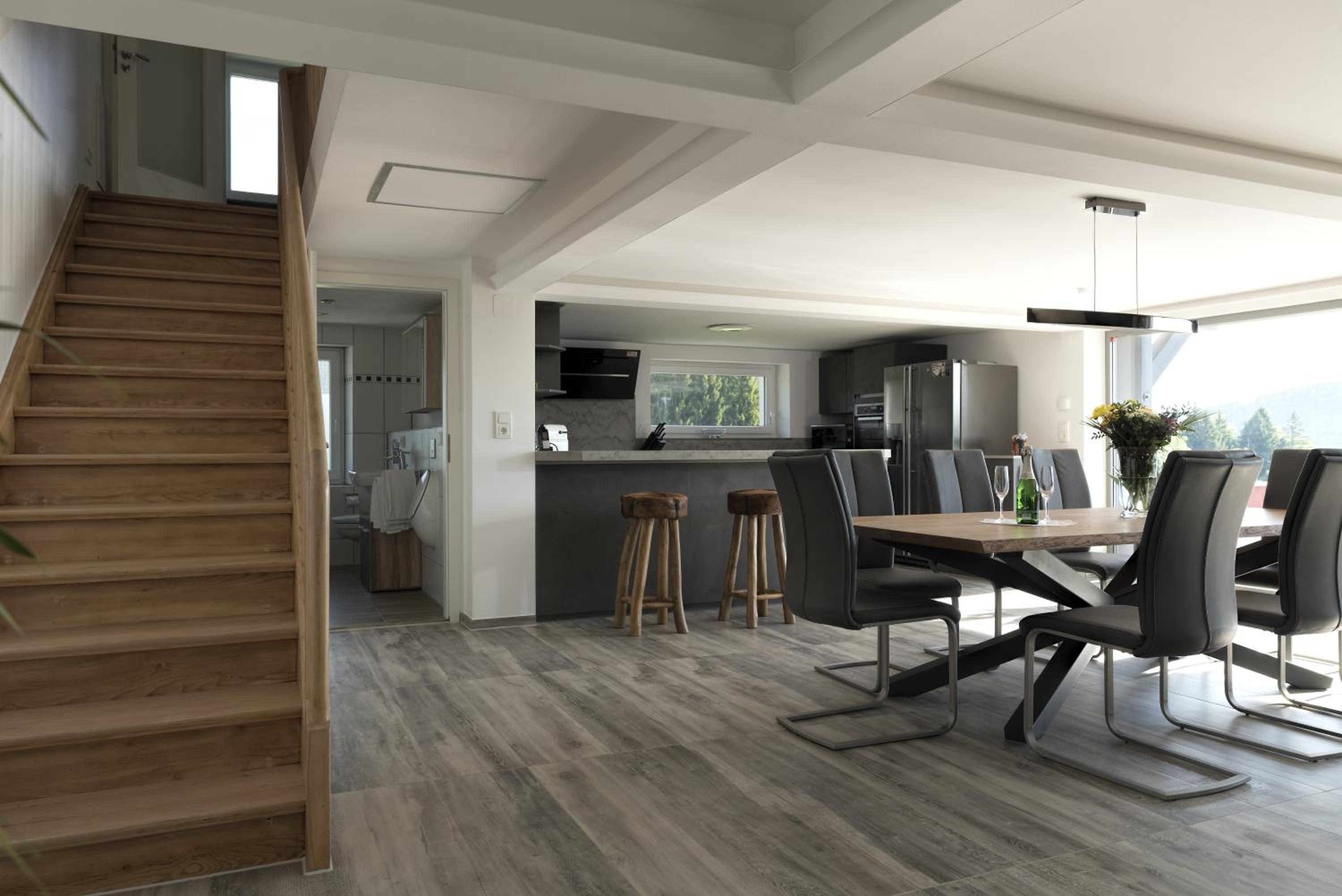 Apartment with Mountain View - Photo 34