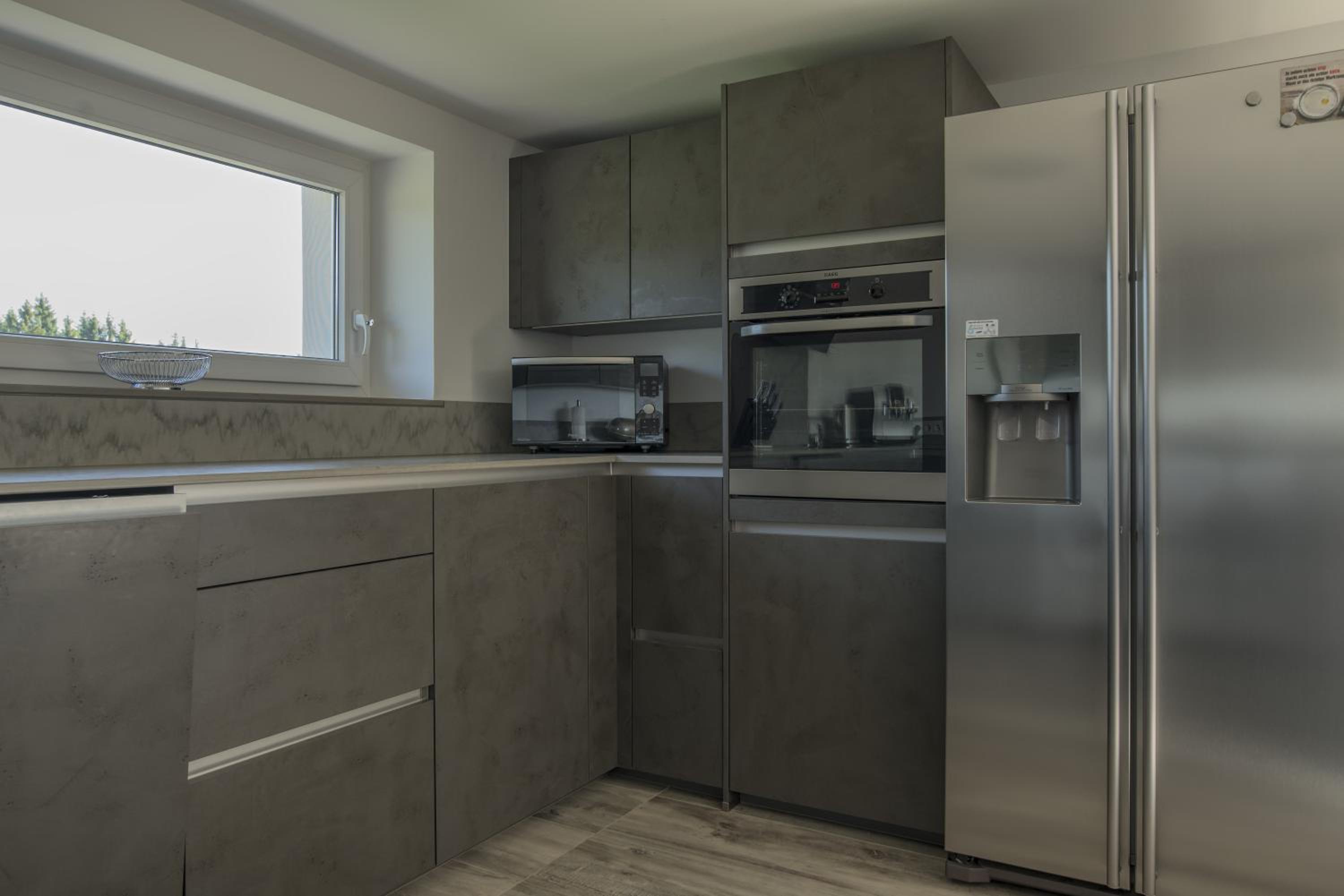 Apartment with Mountain View - Photo 7