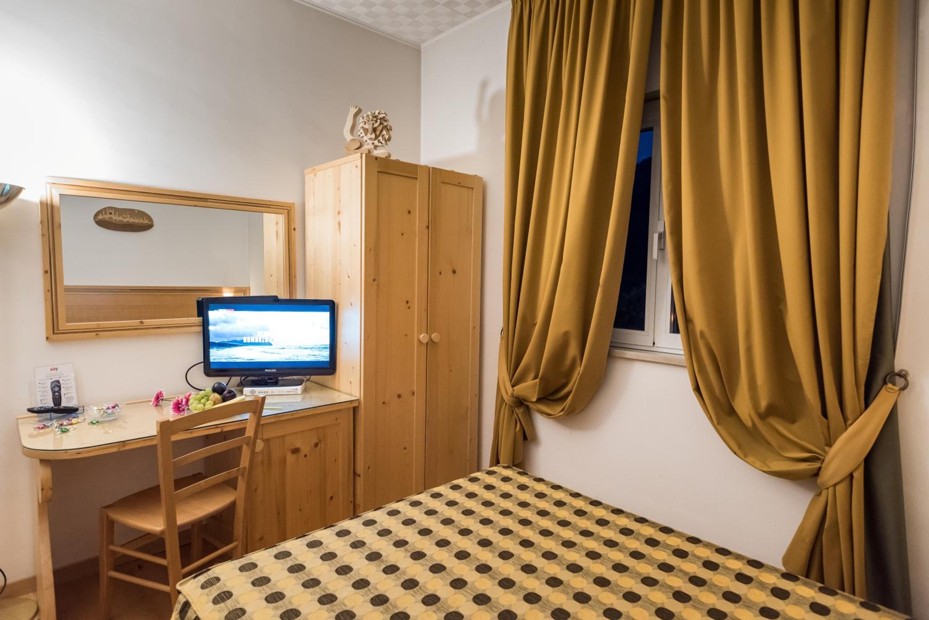 Single Room photo 1