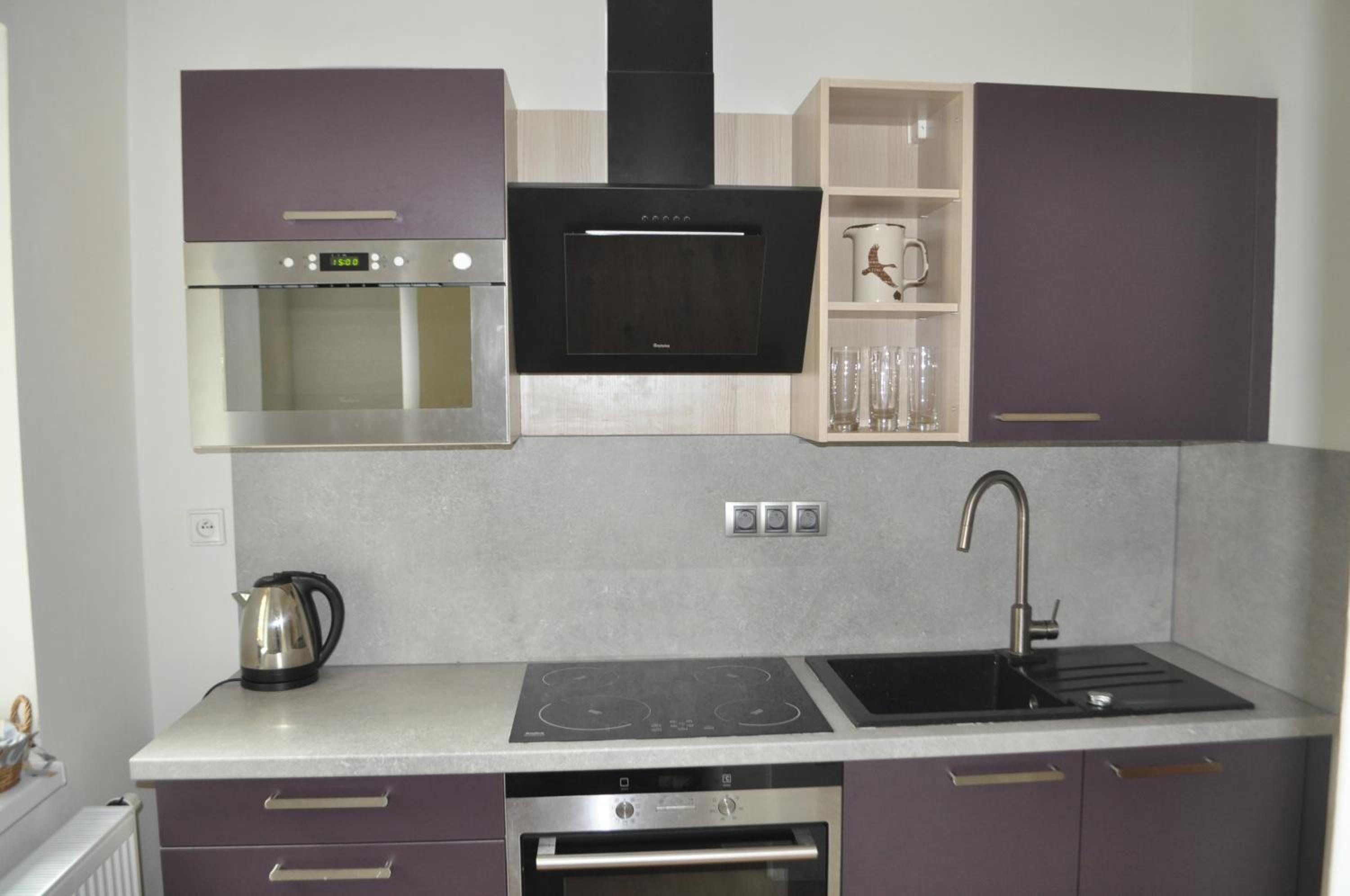Apartment with Mountain View - Photo 14