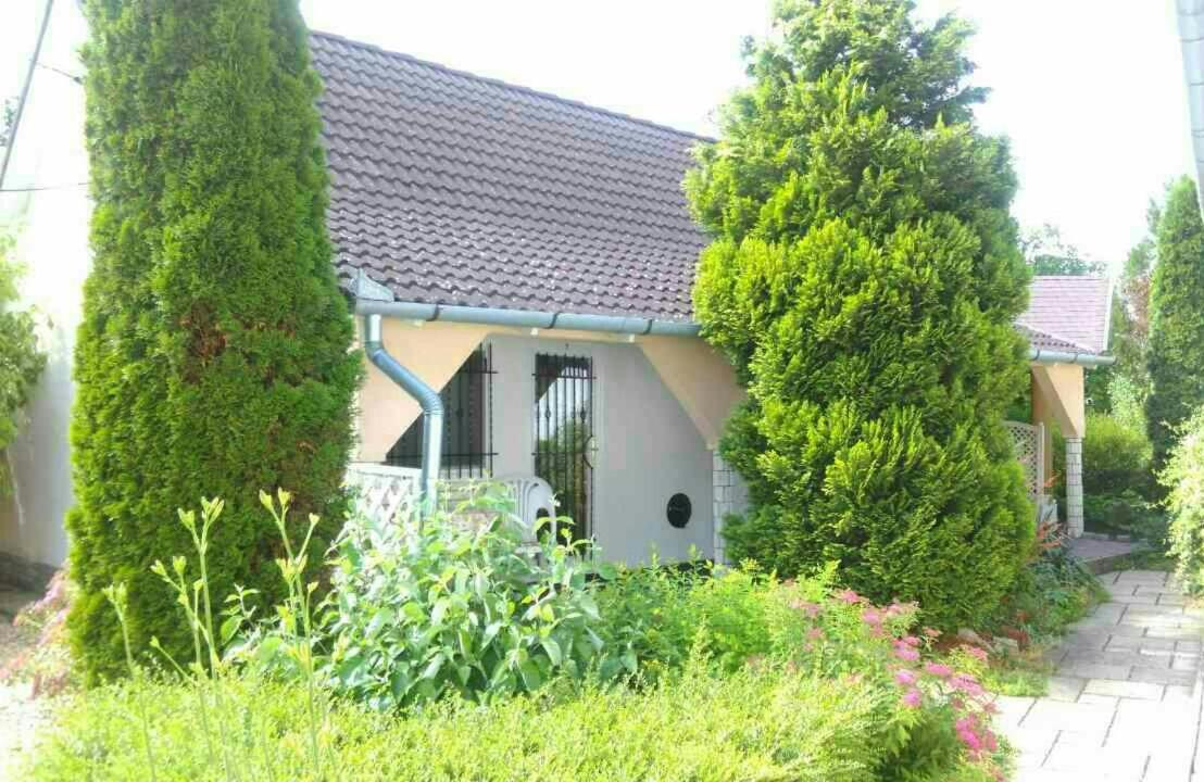 One-Bedroom House photo 2