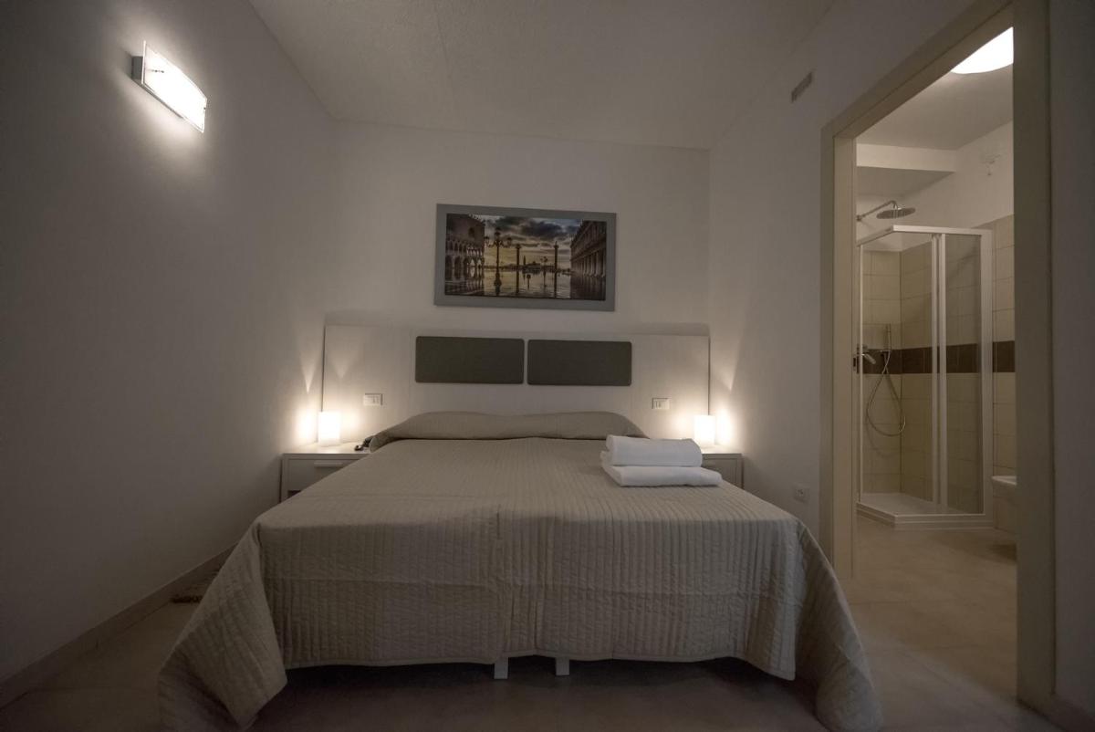Deluxe Double or Twin Room photo 2
