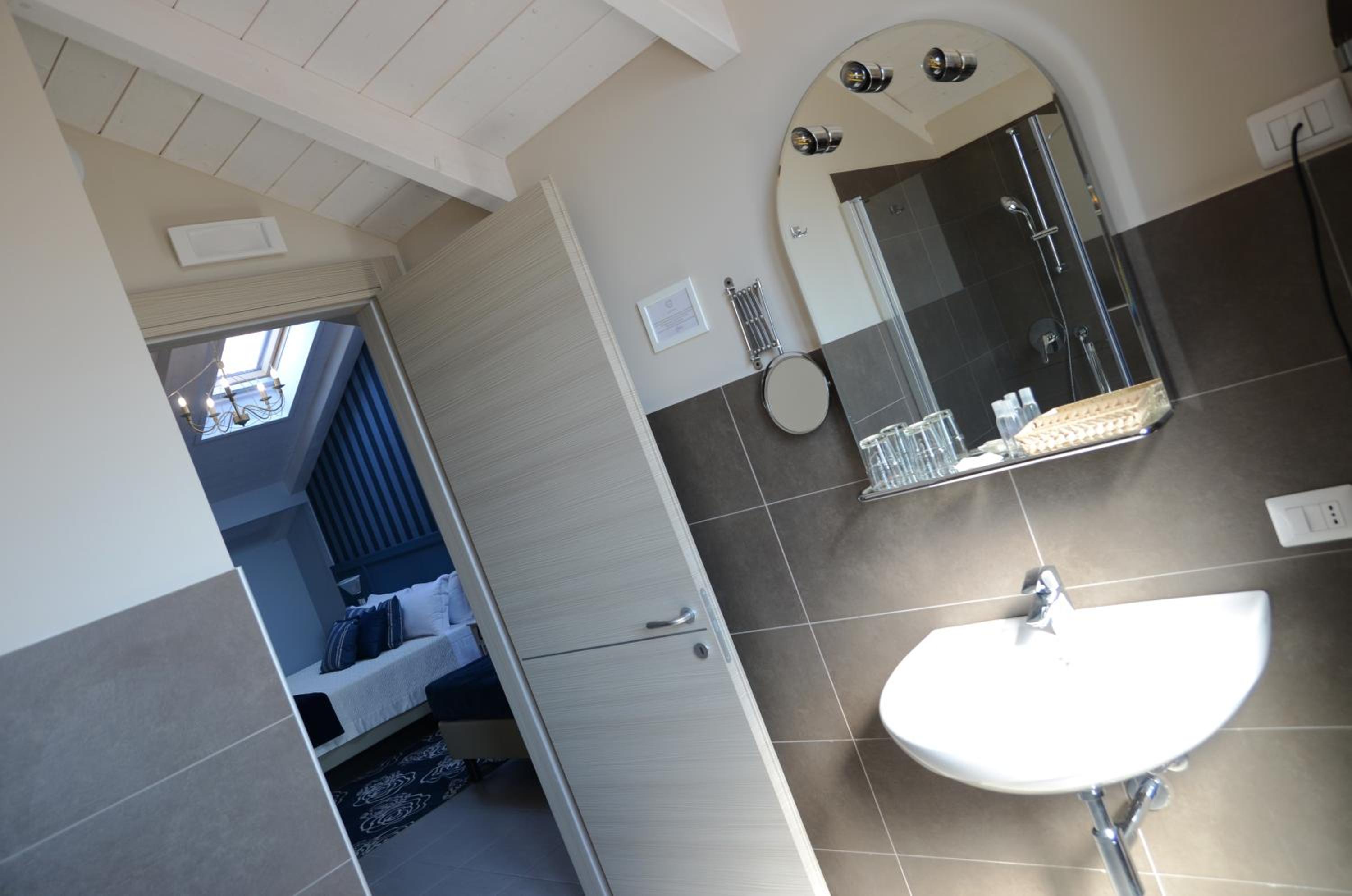 Superior Quadruple Room photo 3