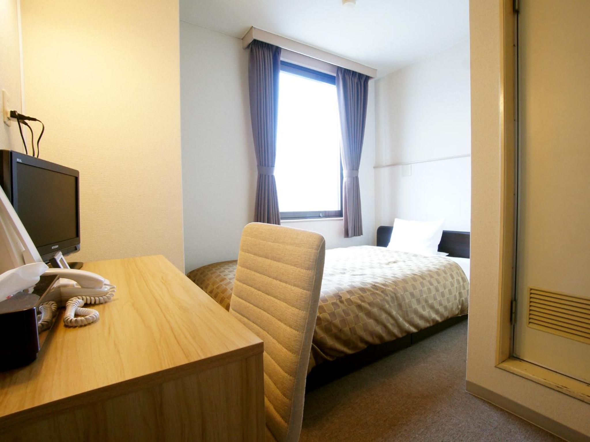 Single Room - Non-Smoking photo 1