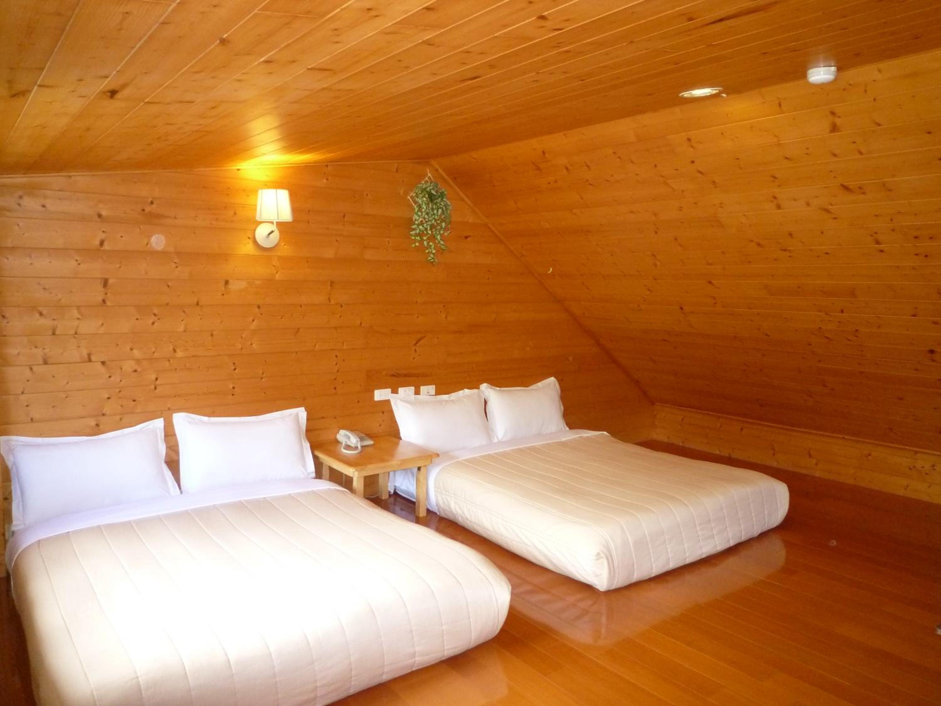 Family Room with Balcony photo 2