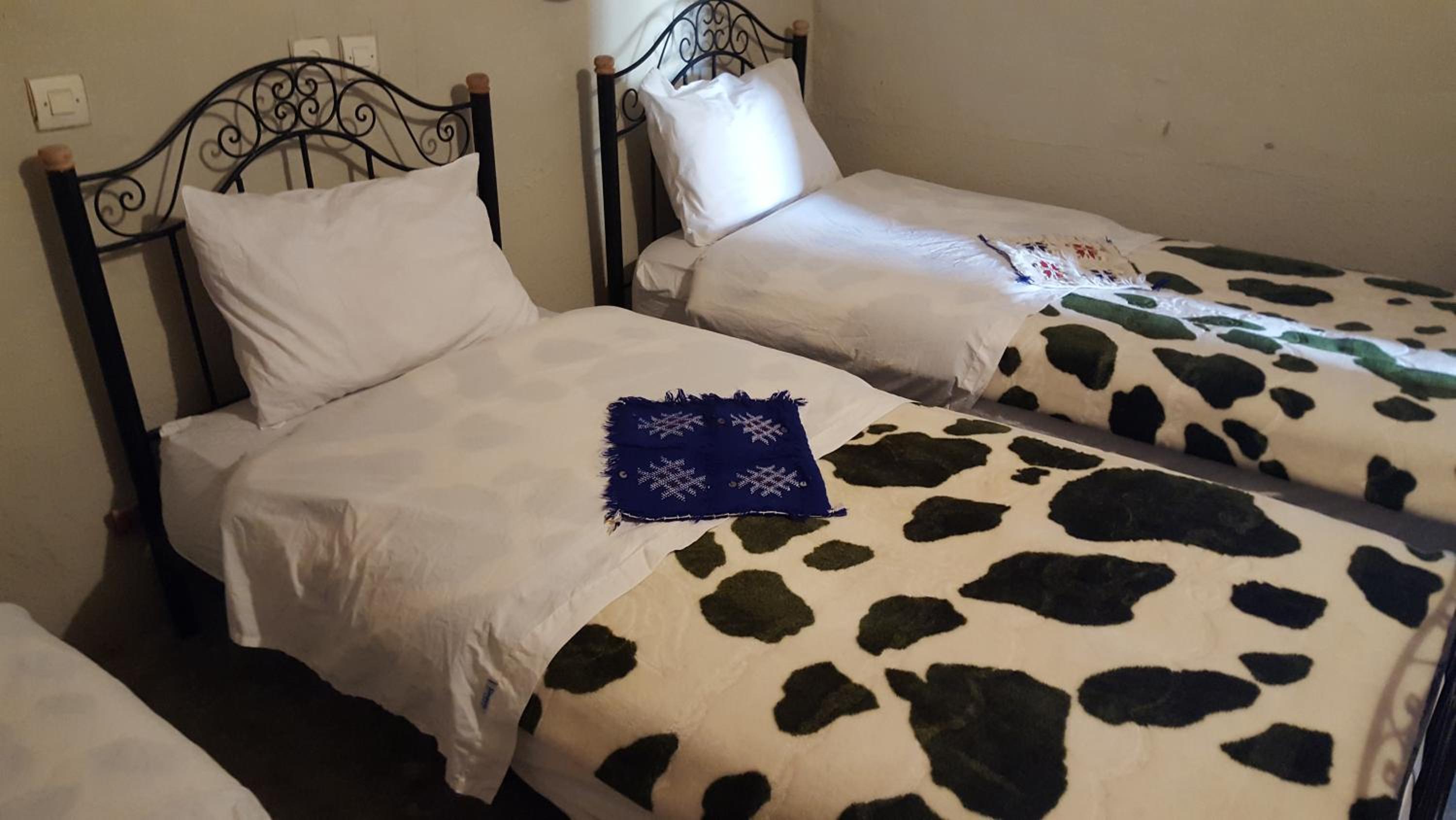 Triple Room with Private Bathroom - Photo 28