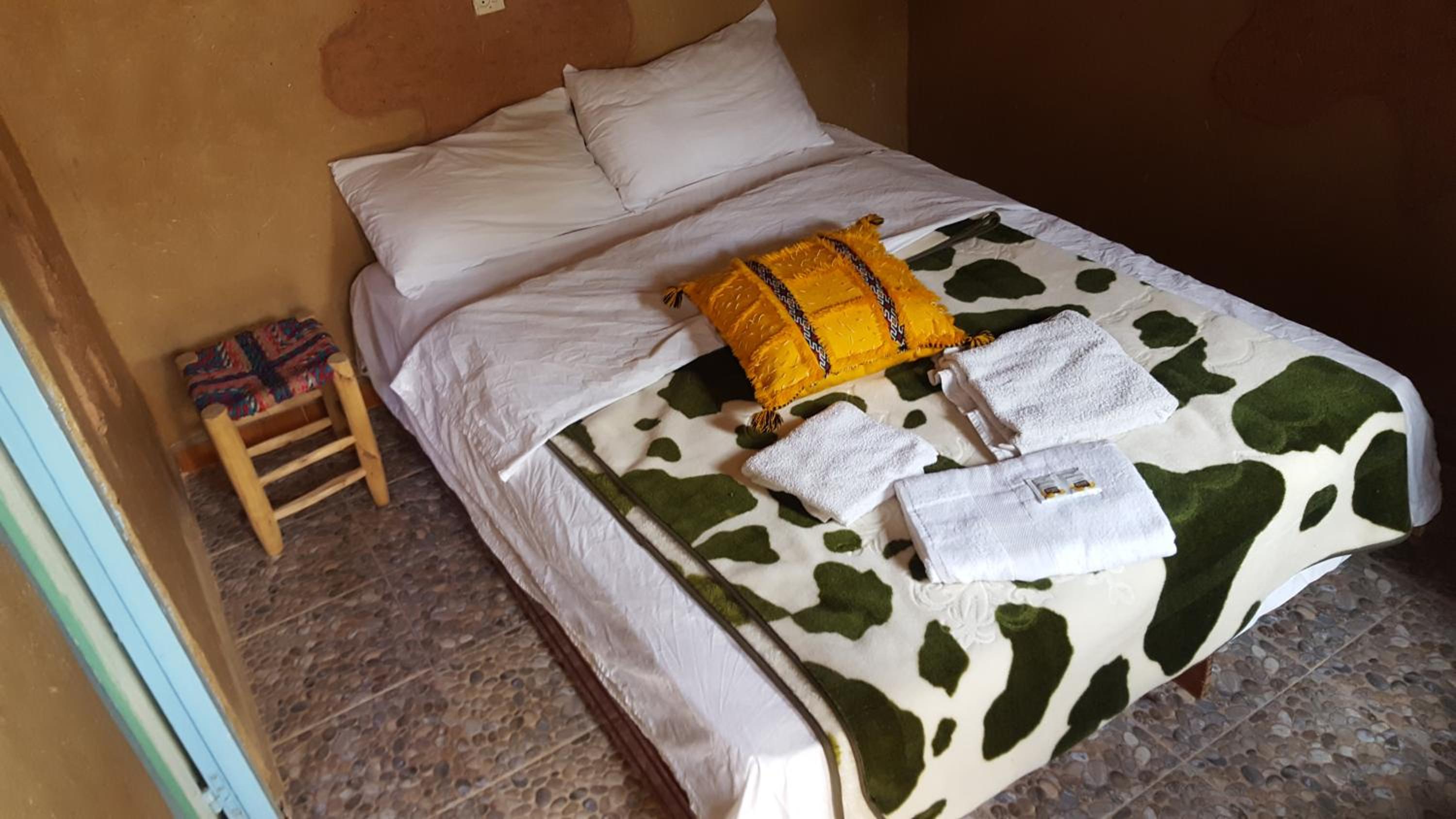 Double Room with Private Bathroom - Photo 26