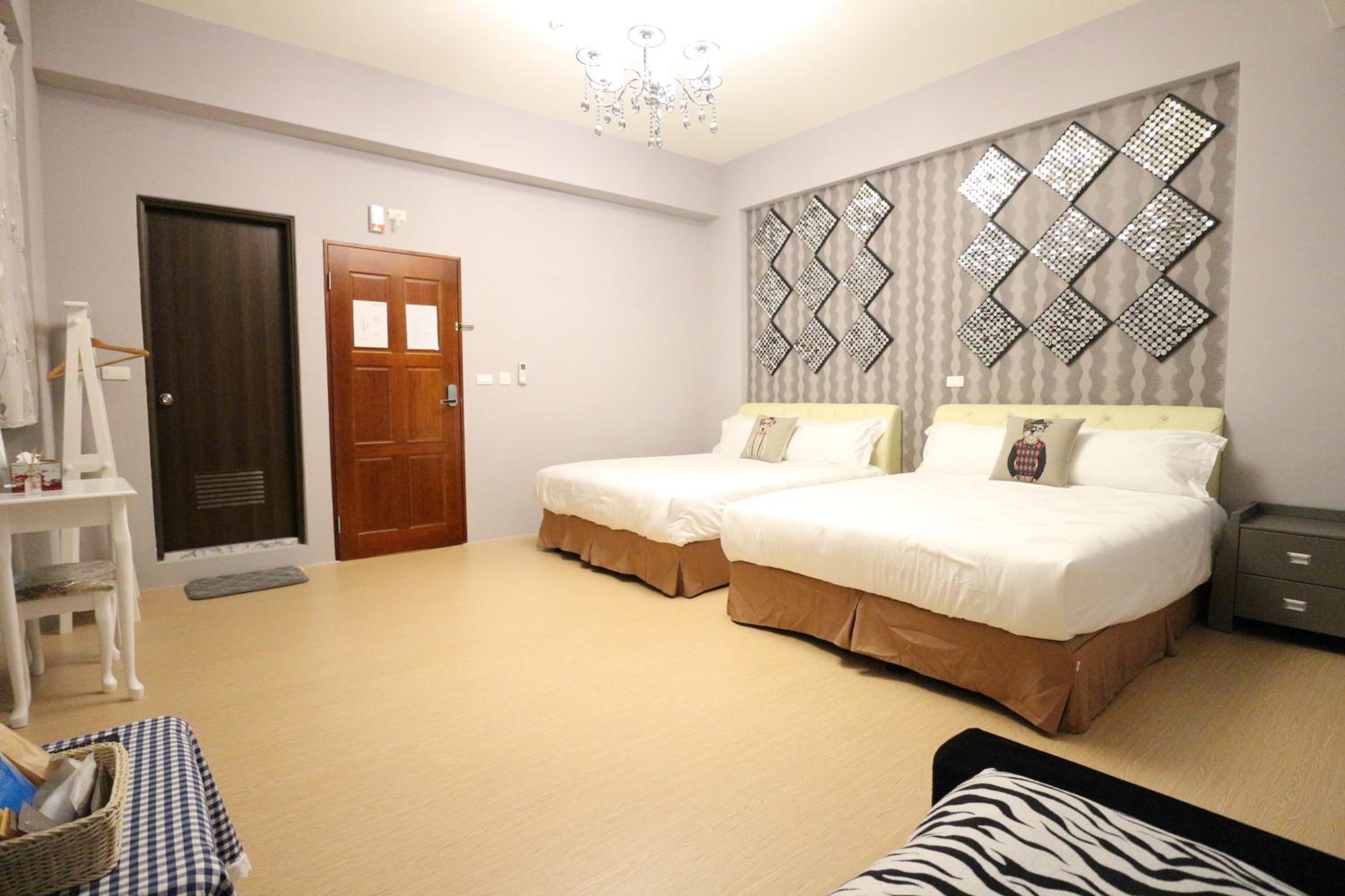 Superior Double Room with Two Double Beds photo 2