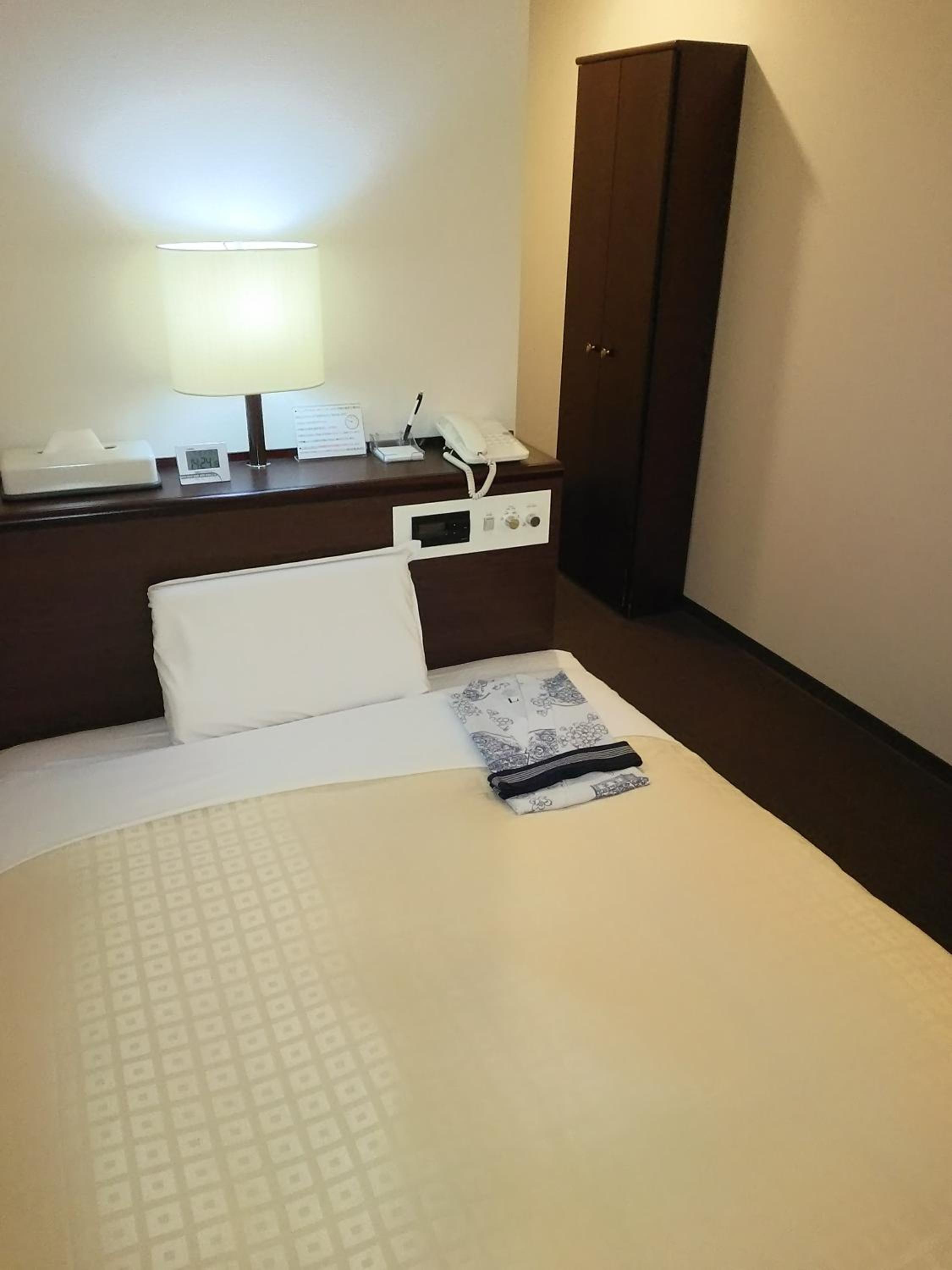 Single Room - Non-Smoking photo 1