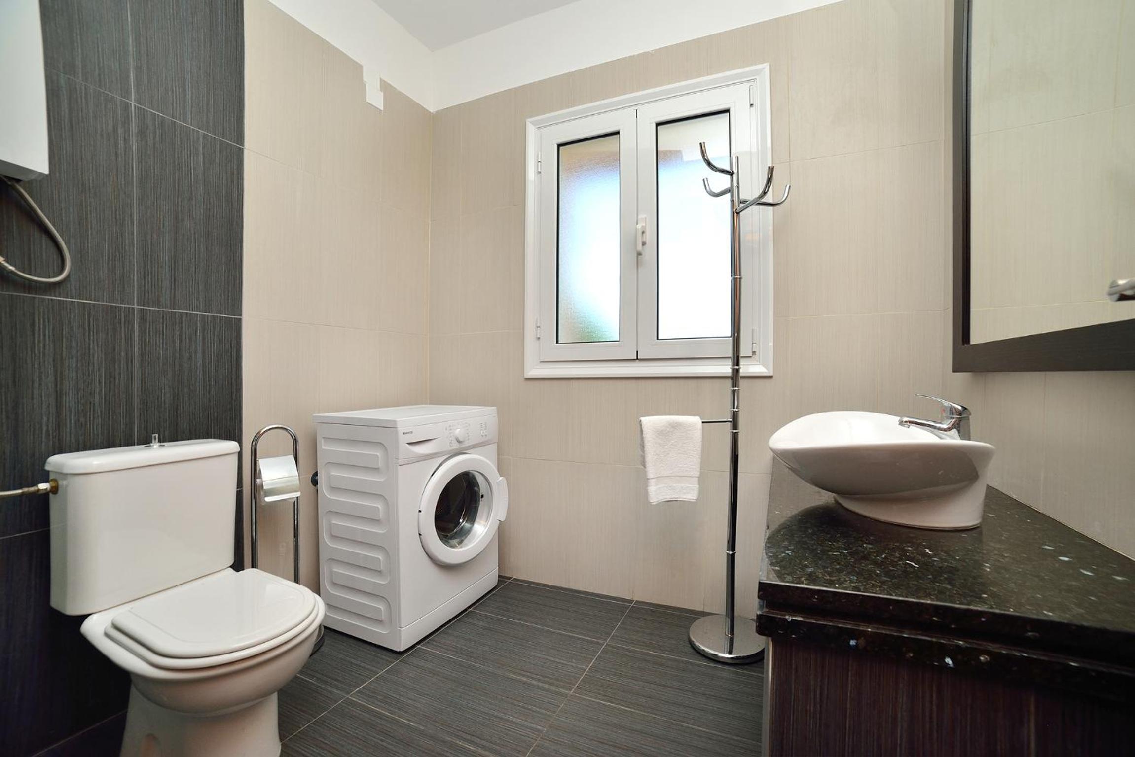 Apartment - Photo 46