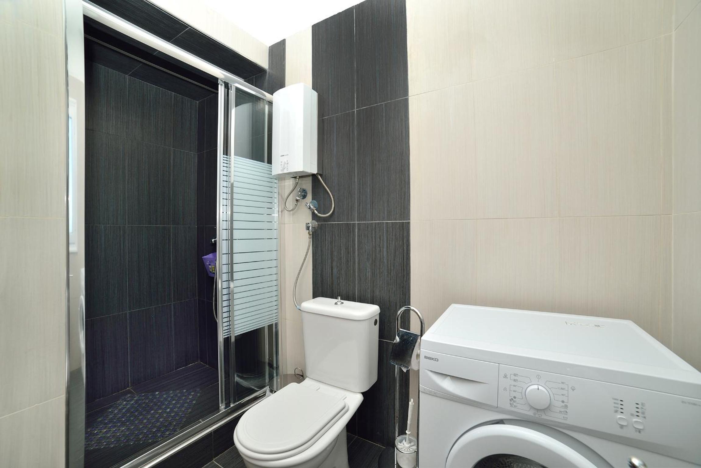 Apartment - Photo 47