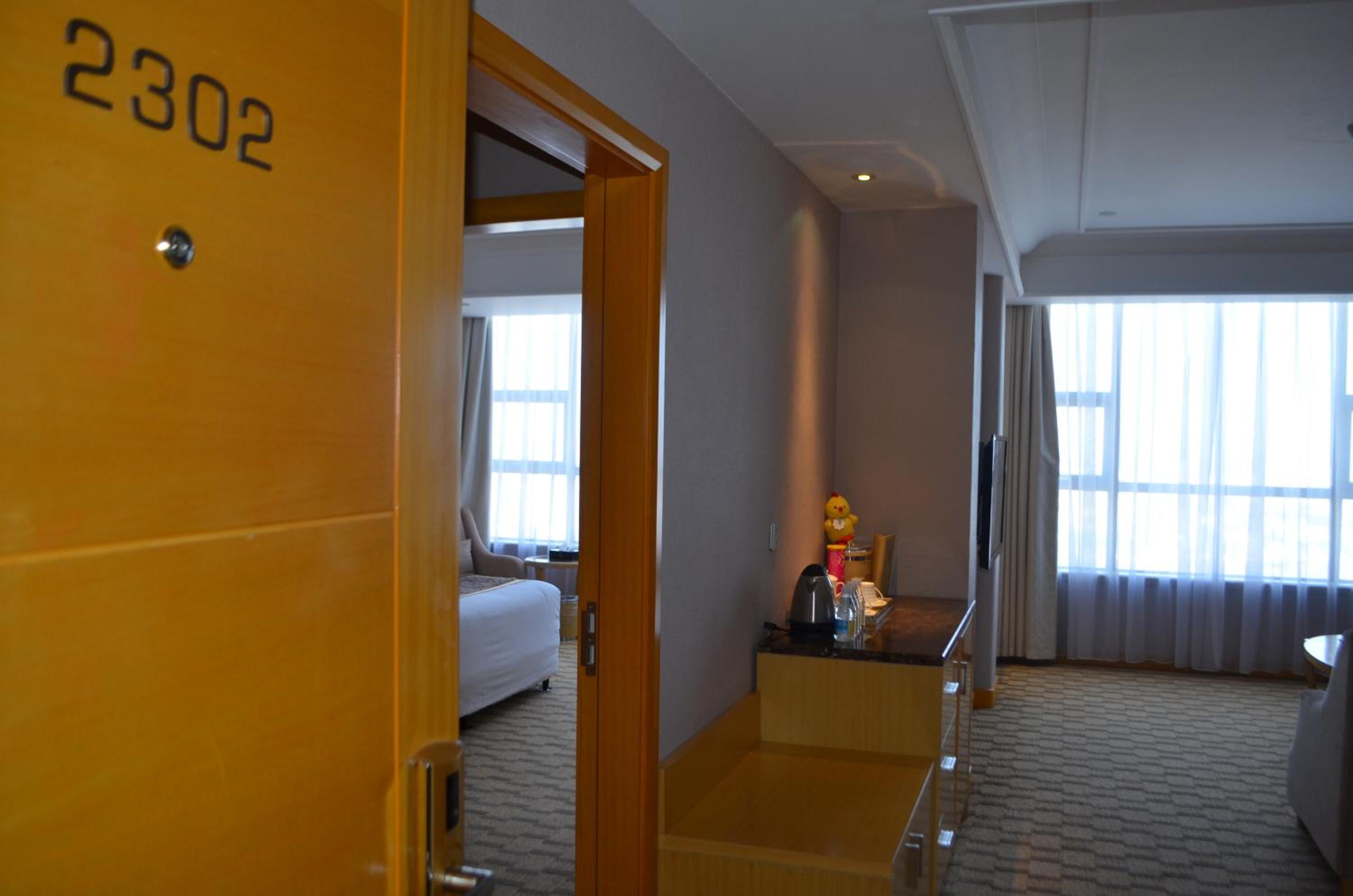 Deluxe Suite - Photo 3