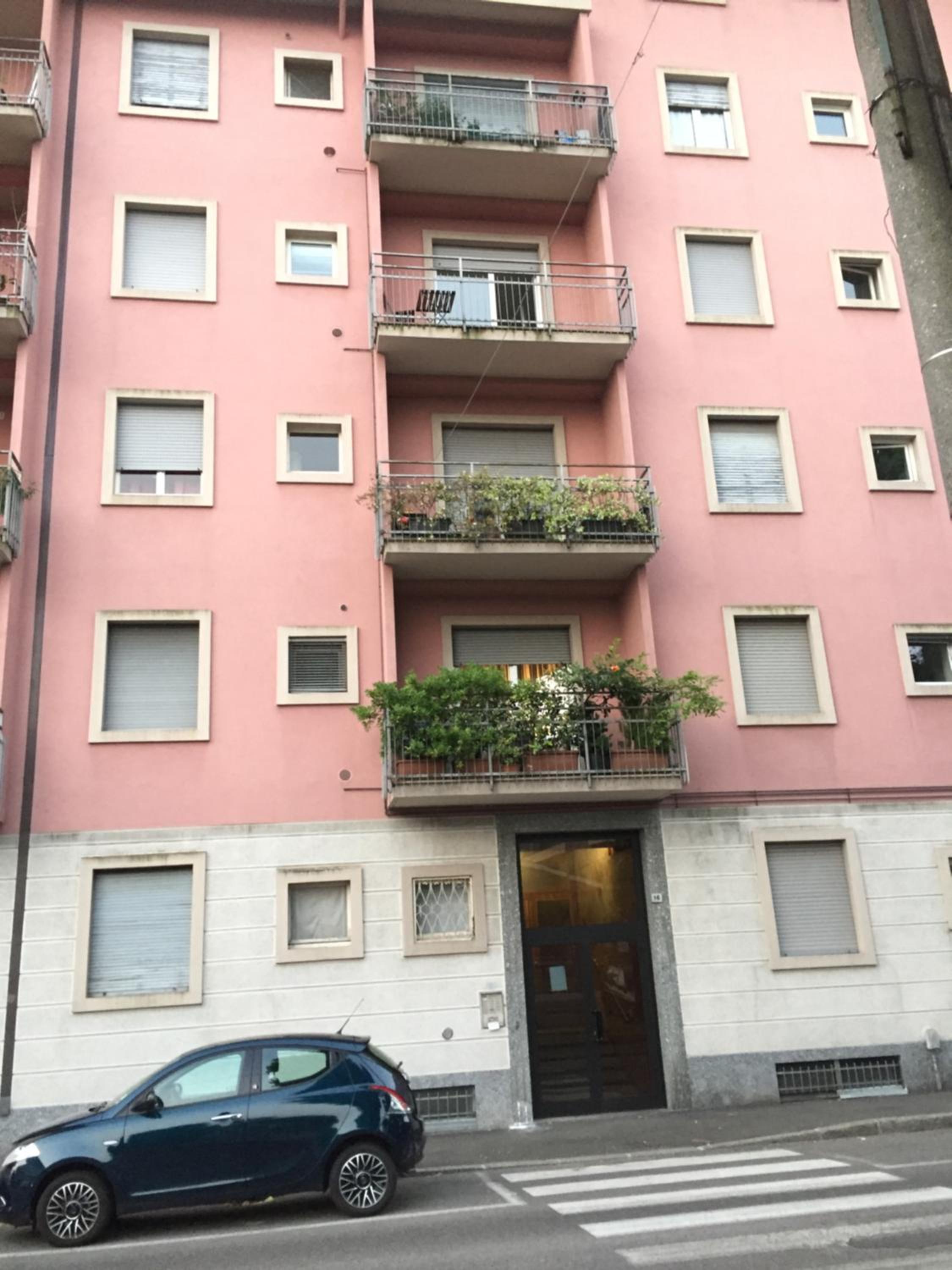 Apartment with Balcony photo 3