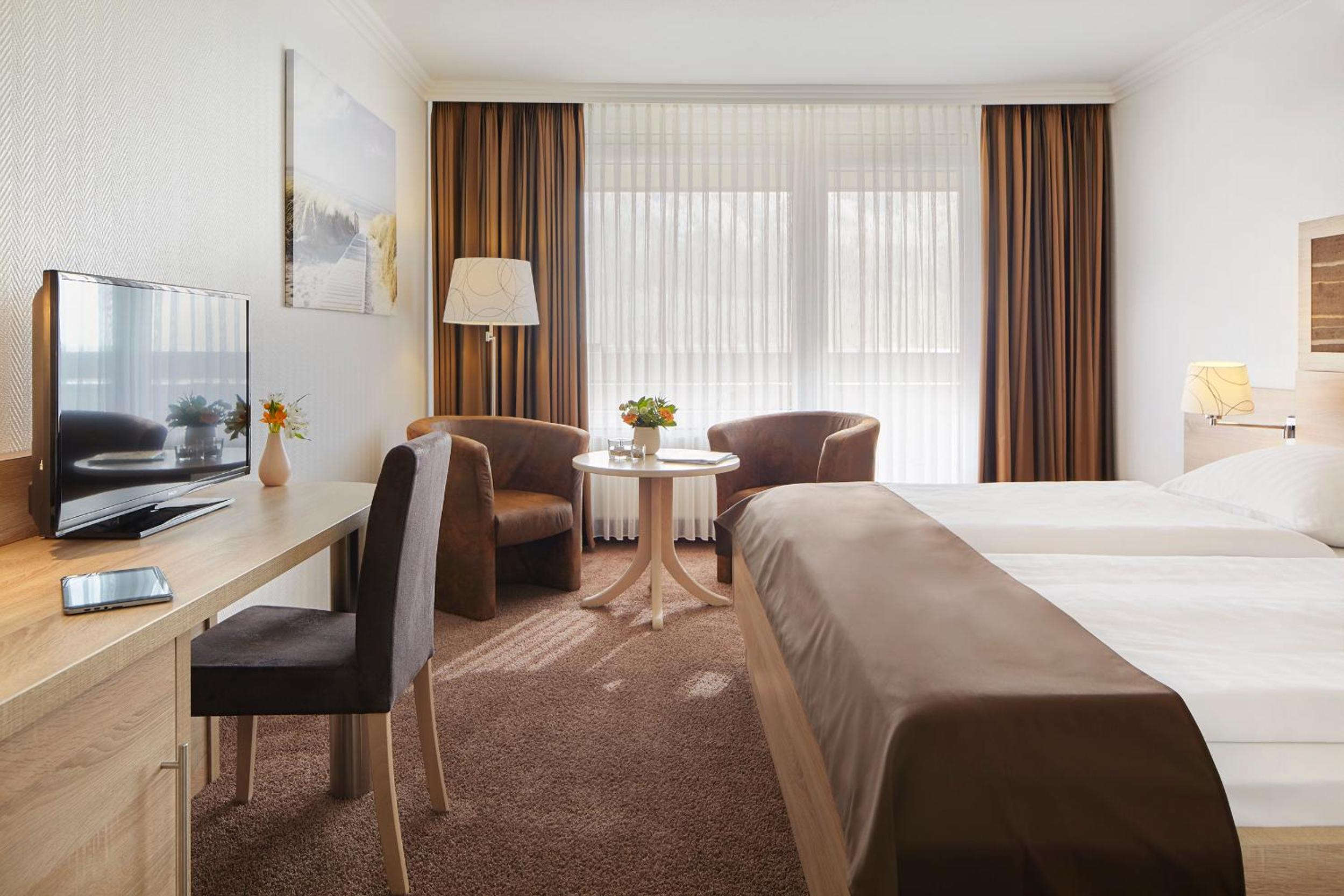 Superior Double Room with Balcony and Sea View