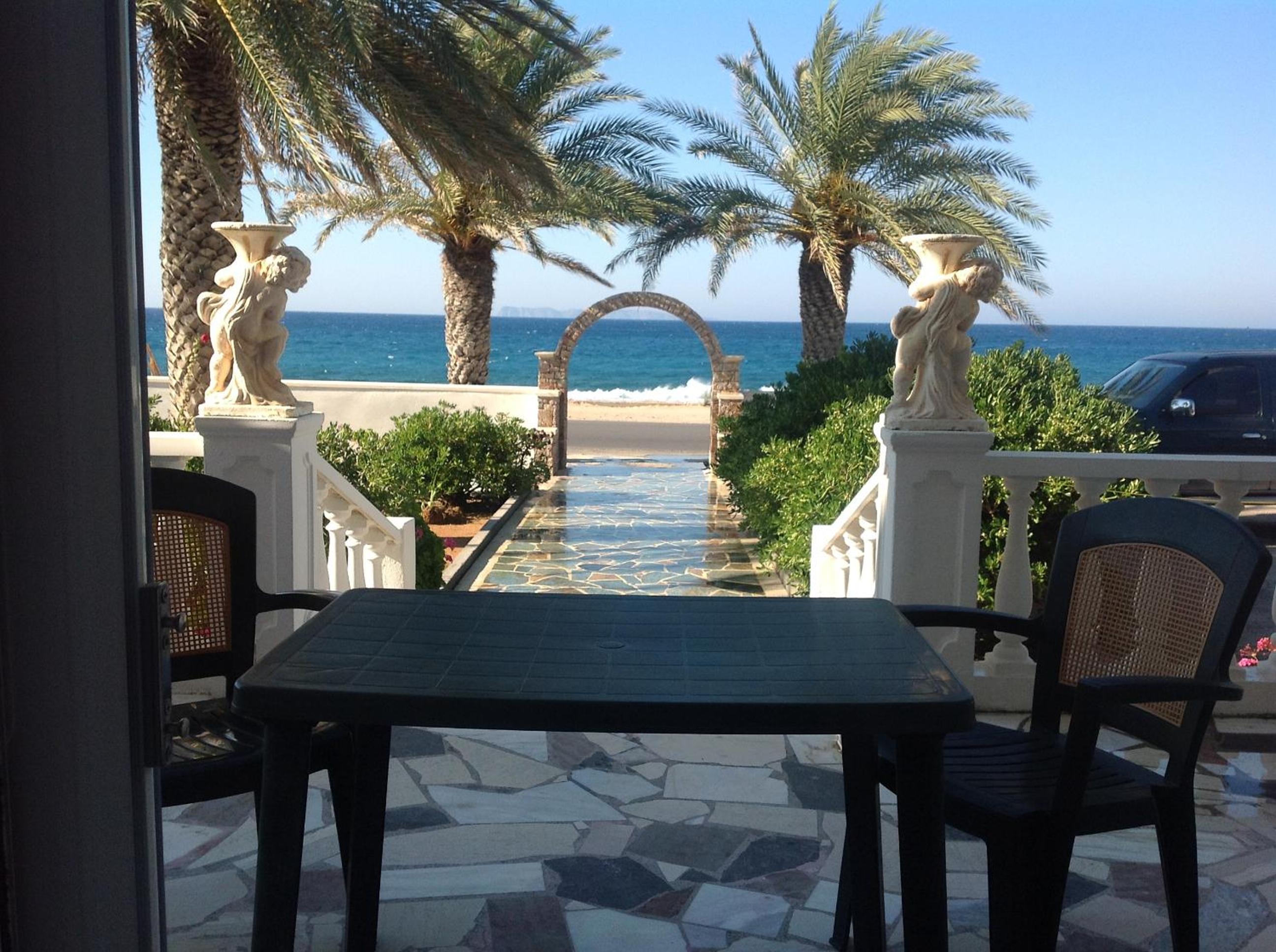 Double or Twin Room with Sea View photo 3