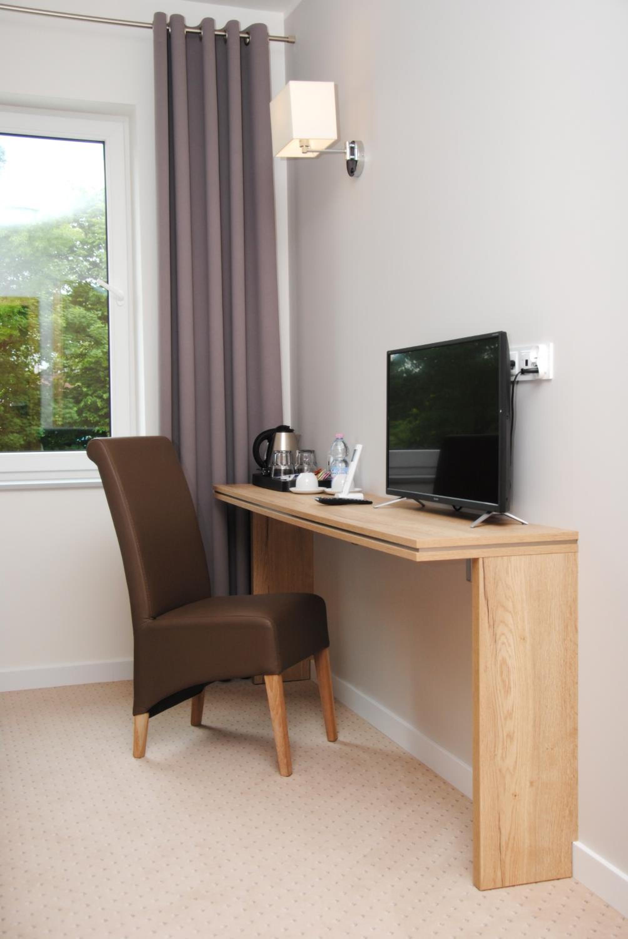 Double or Twin Room with Bathroom photo 1