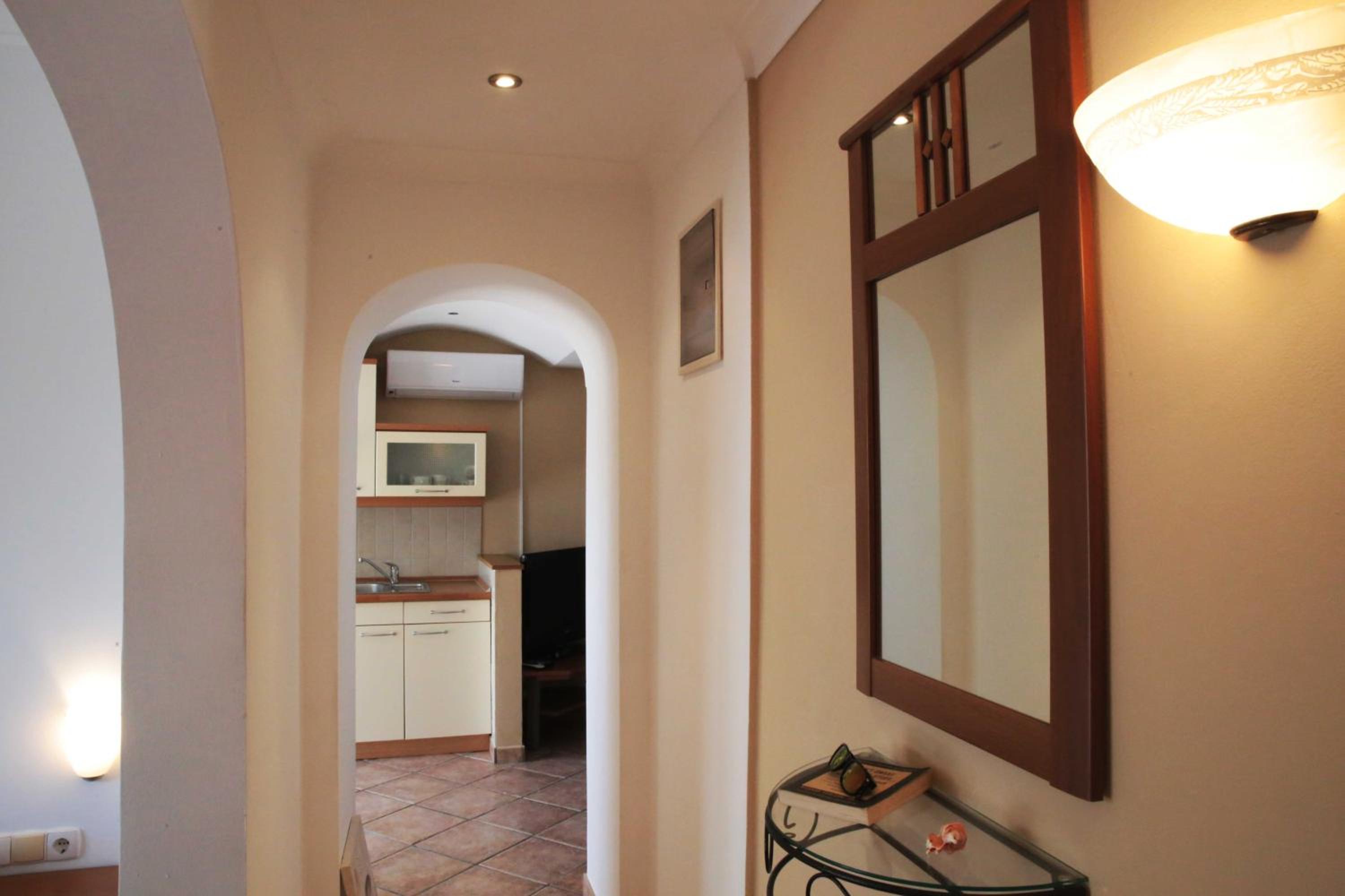 Apartment - Ground Floor photo 2