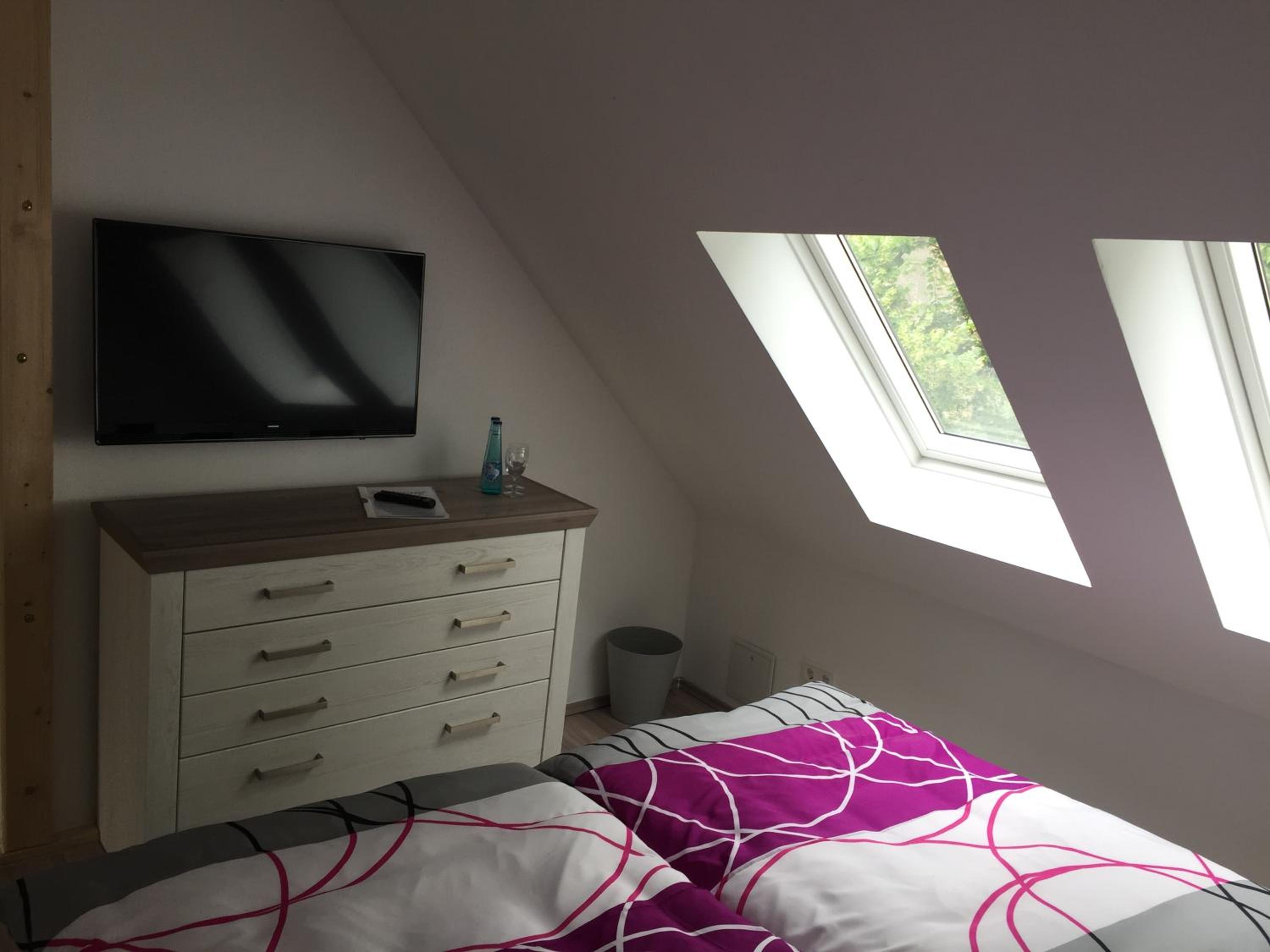 Double Room with Extra Bed - Photo 3