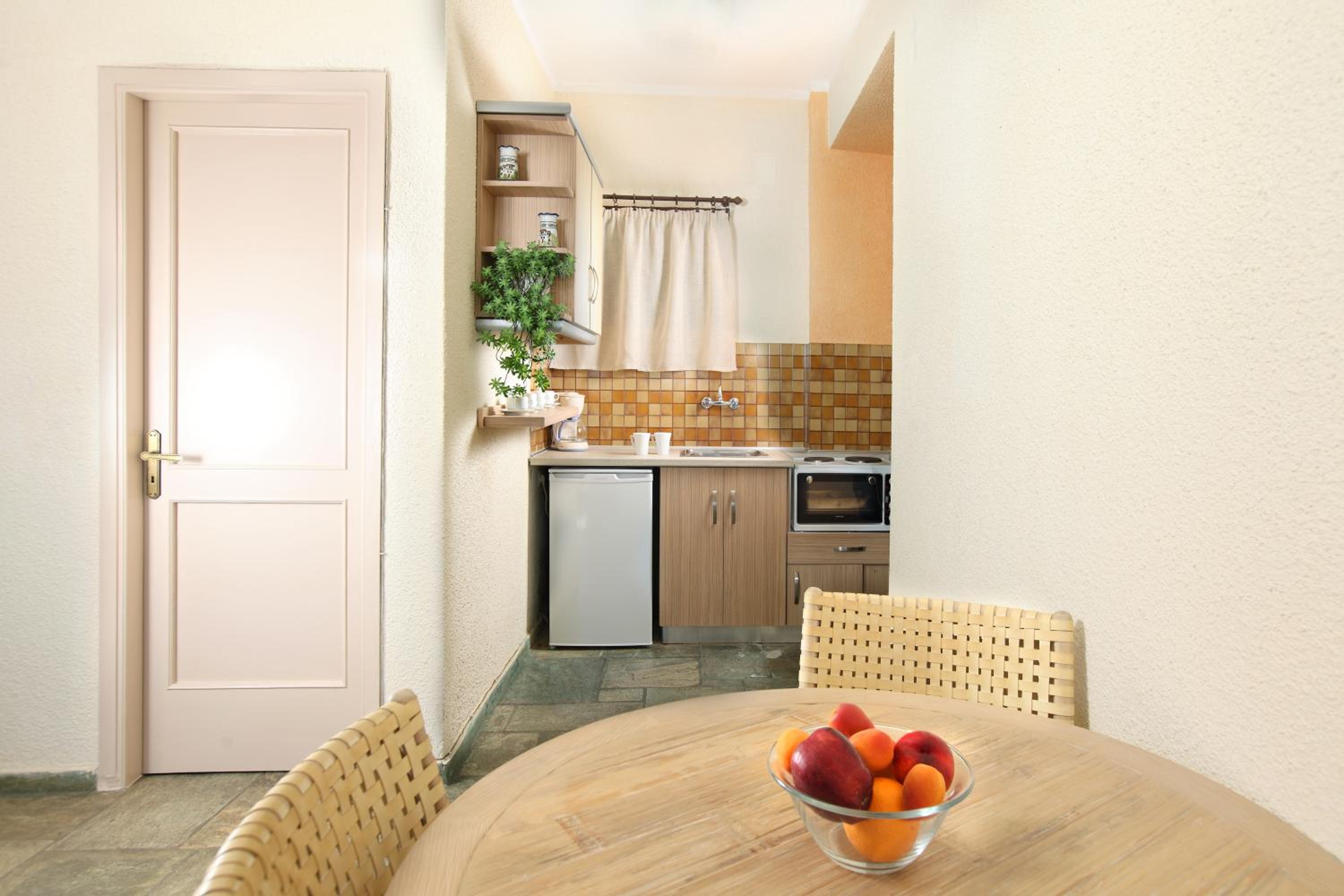 One-Bedroom Apartment with Sea View photo 3