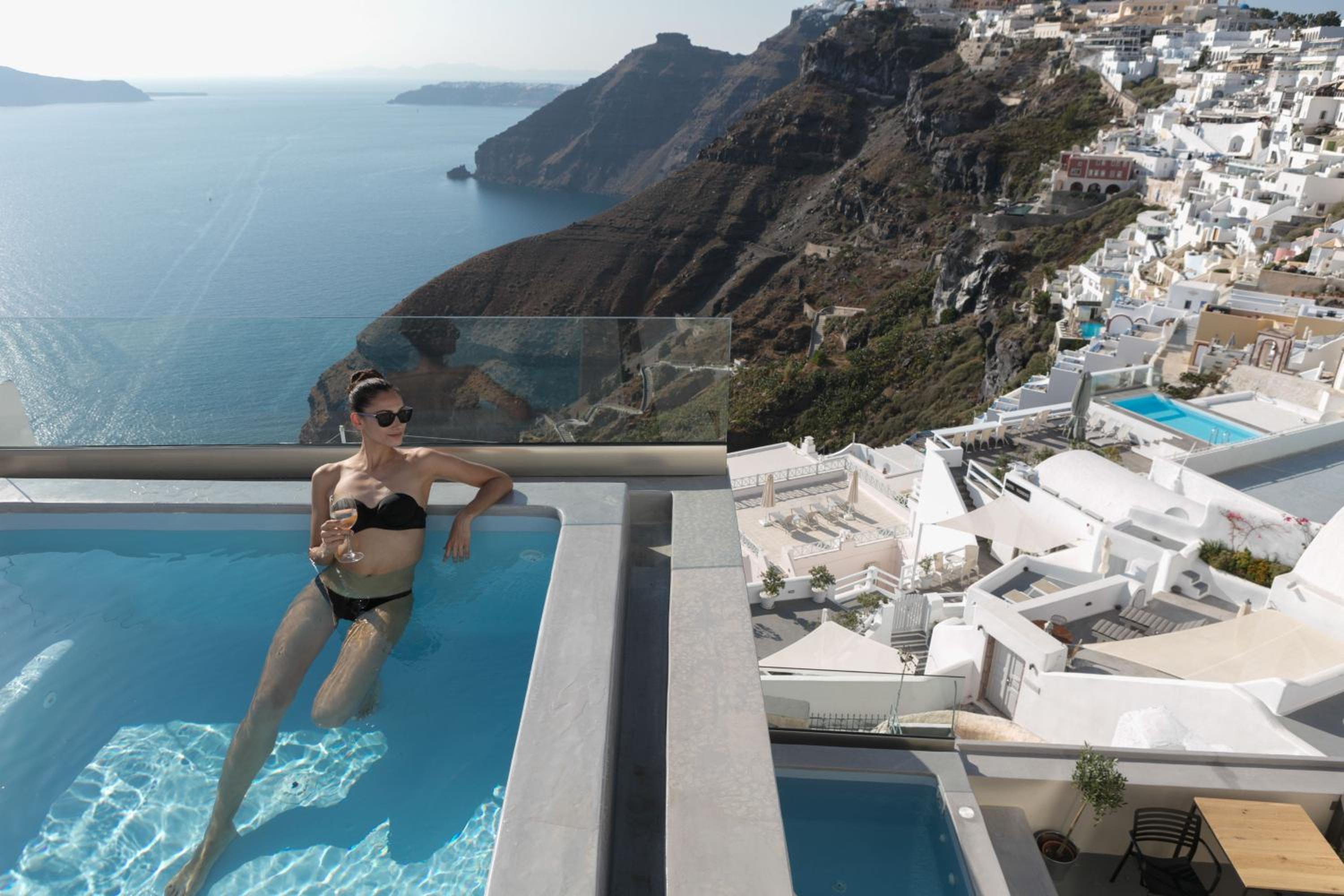 One-Bedroom Villa with indoor and outdoor Hot Tubs and Caldera View - La Traviata - Photo 2