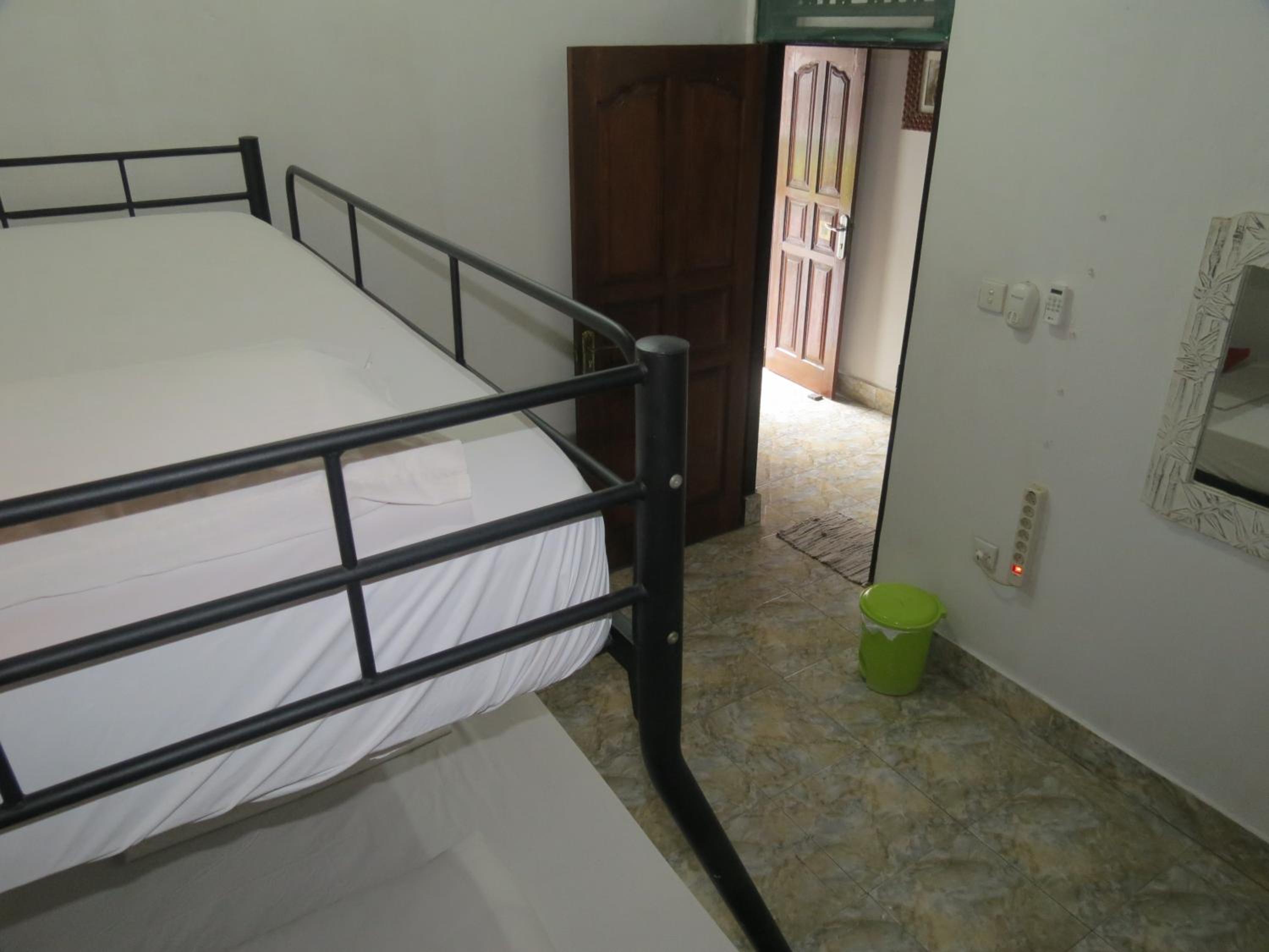 Bed in 4-Bed Mixed Dormitory Room photo 3