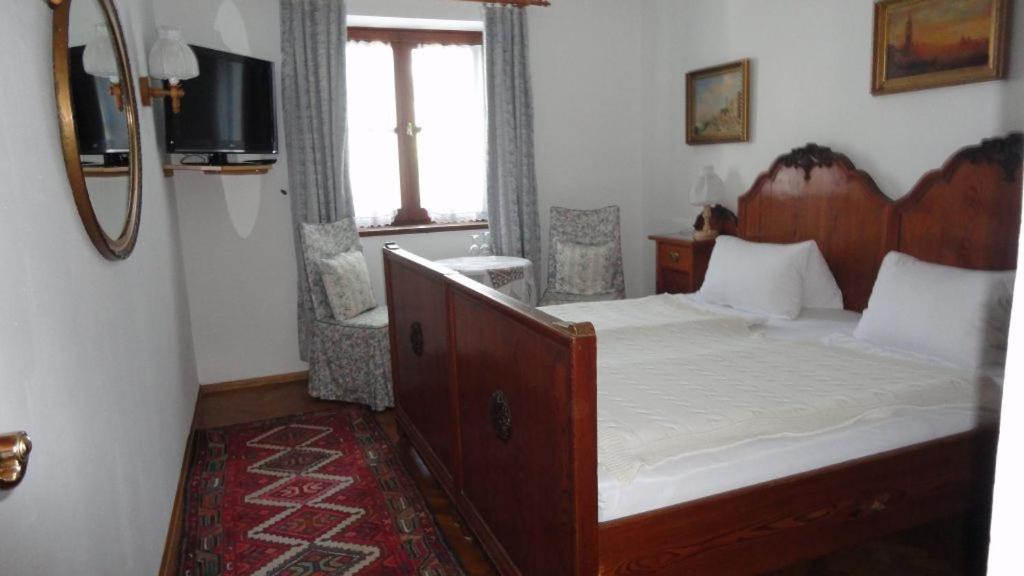Double Room - Photo 2