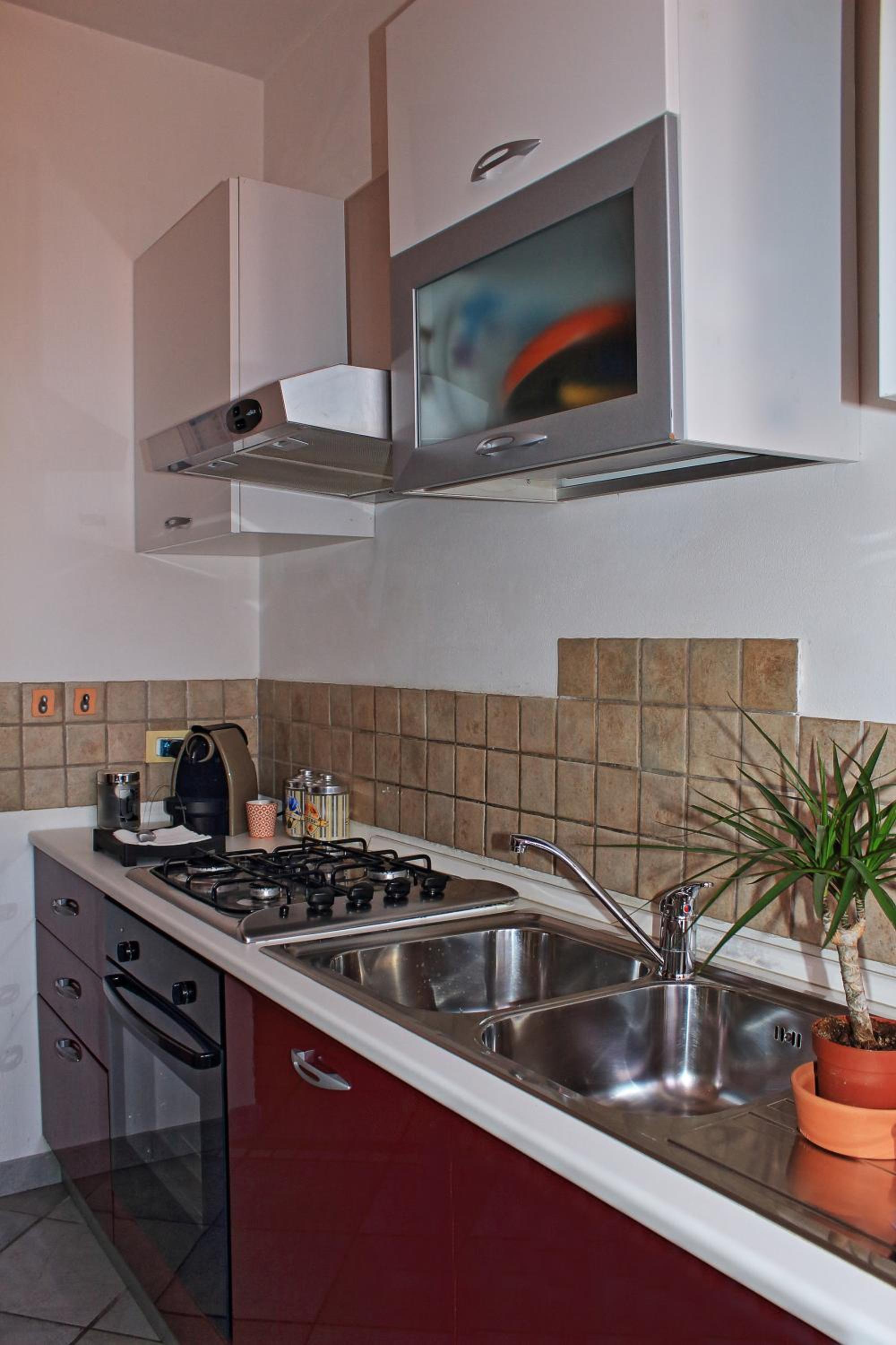 Two-Bedroom Apartment - Photo 30