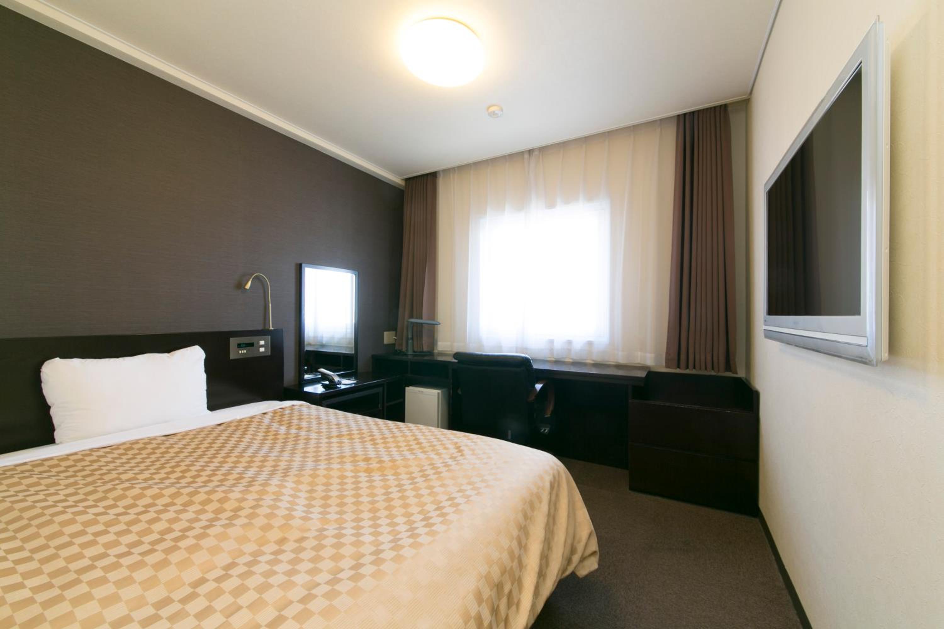 Standard Single Room - Smoking