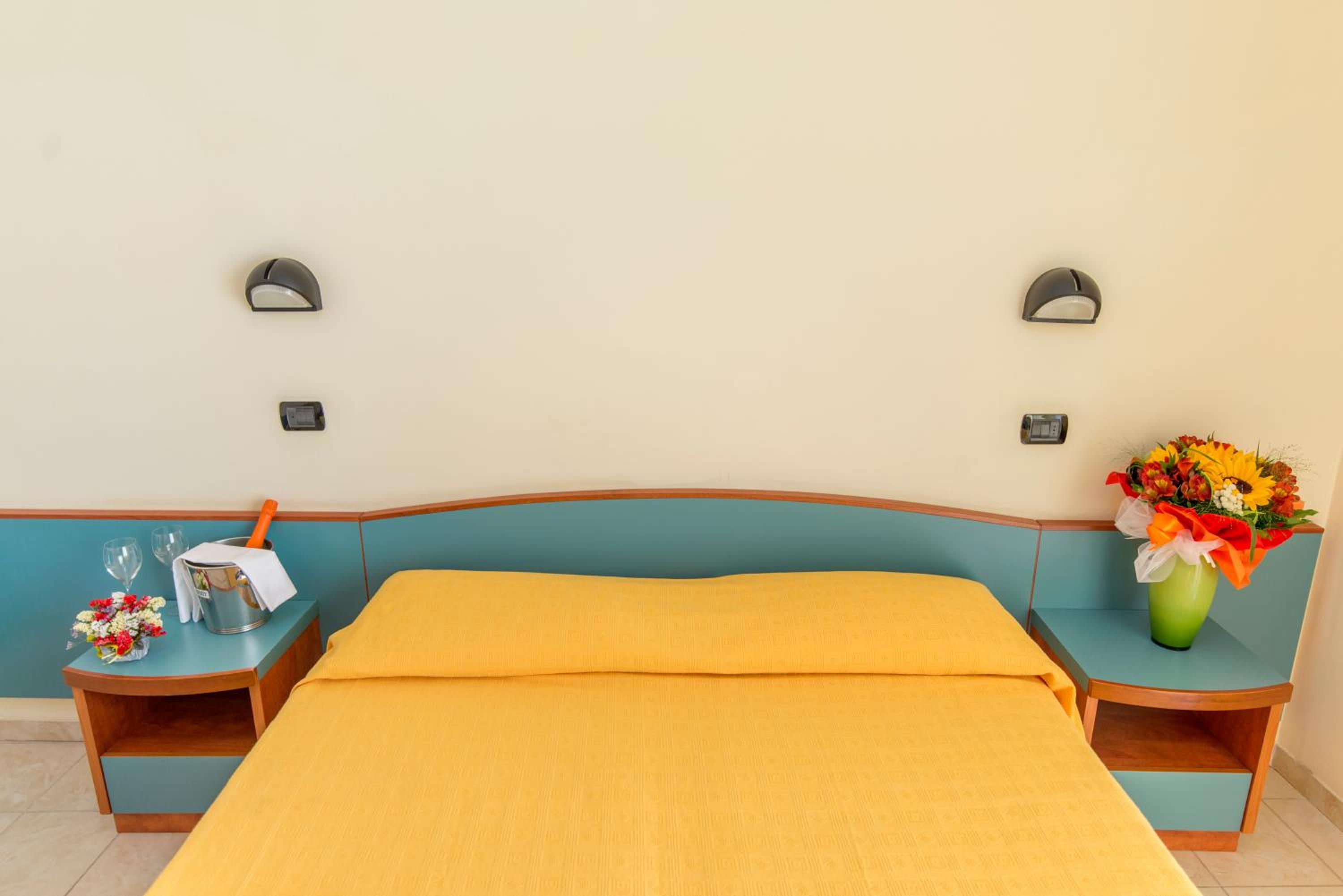 Small Double Room photo 2