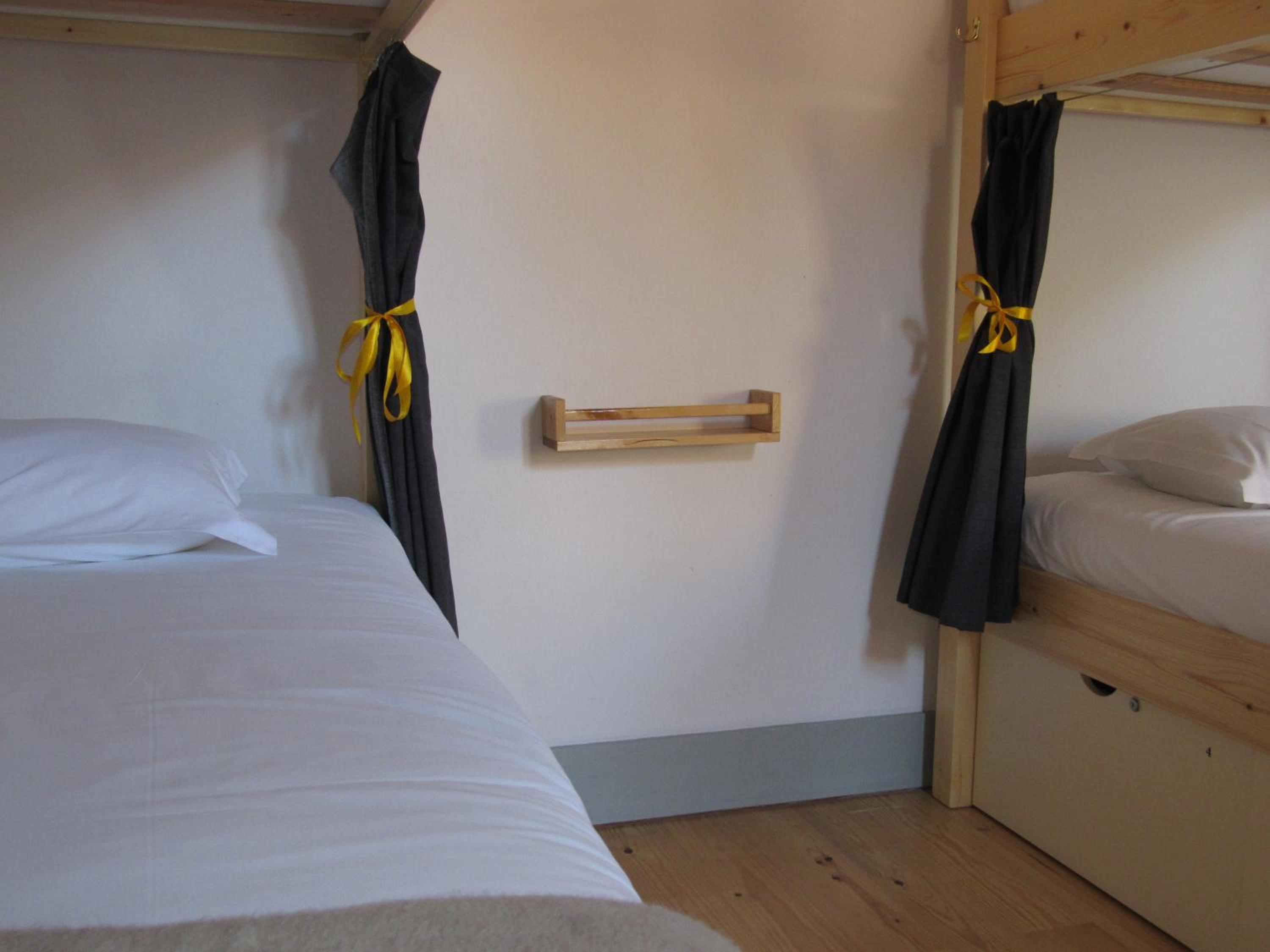 Single Bed in Mixed Dormitory Room photo 1