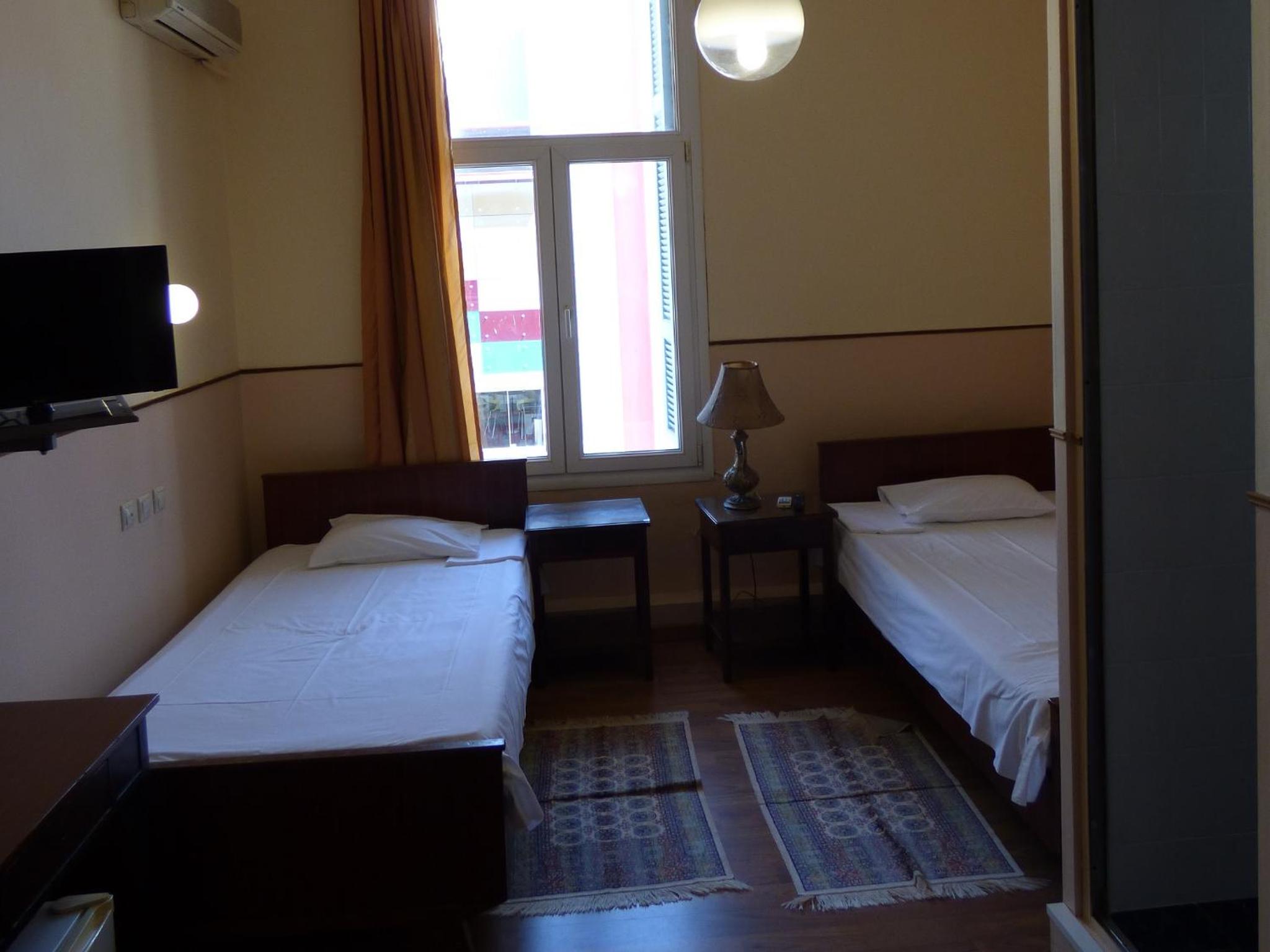 Economy Double Room - Photo 2