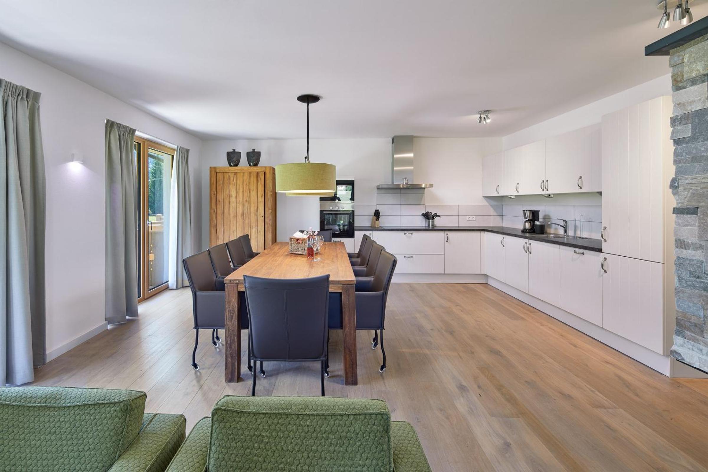 Three-Bedroom Apartment (7 Adults) photo 3