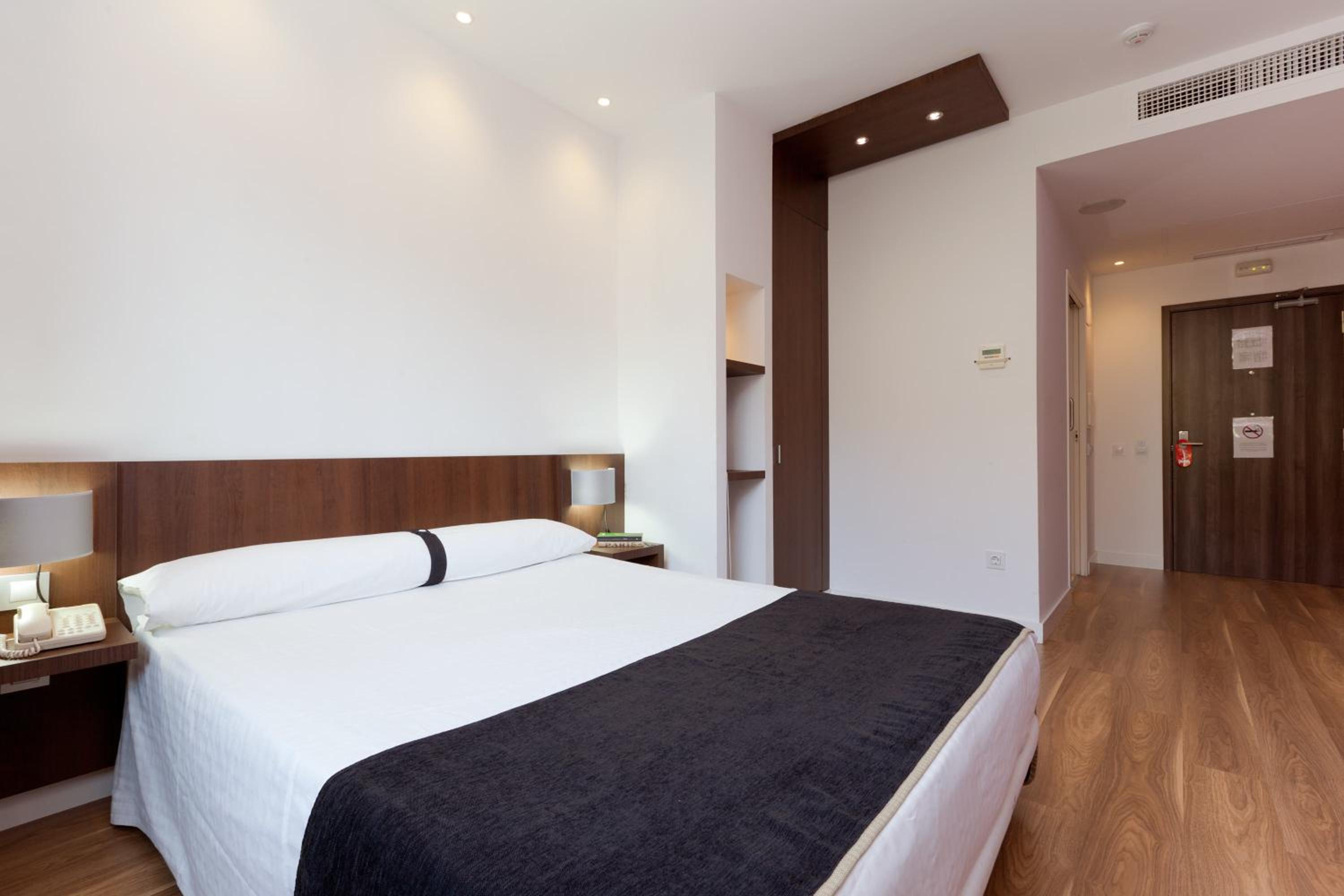 Habitación Doble o Twin Estándar (2 Adultos)