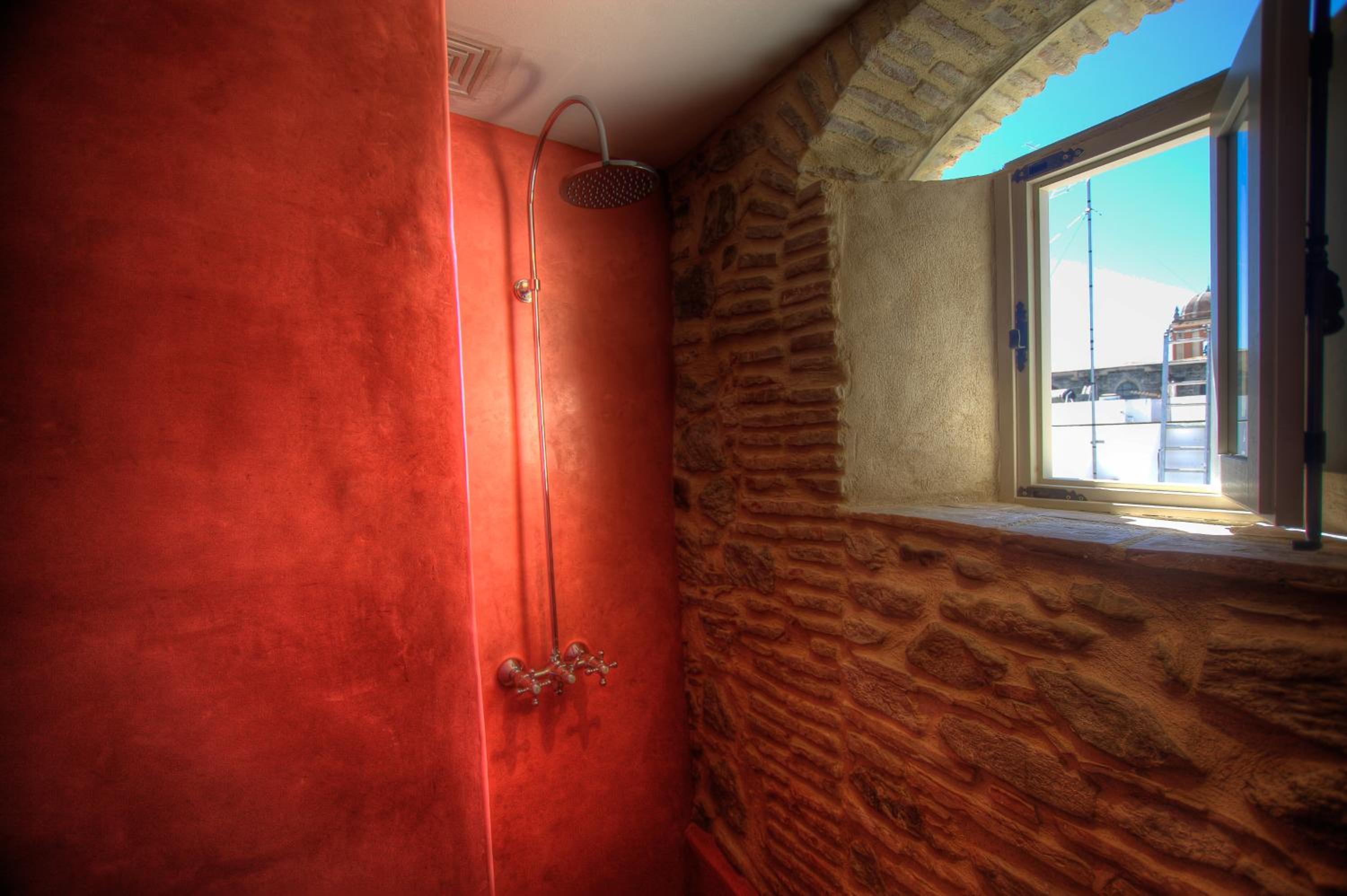 Deluxe Double Room With Balcony photo 3