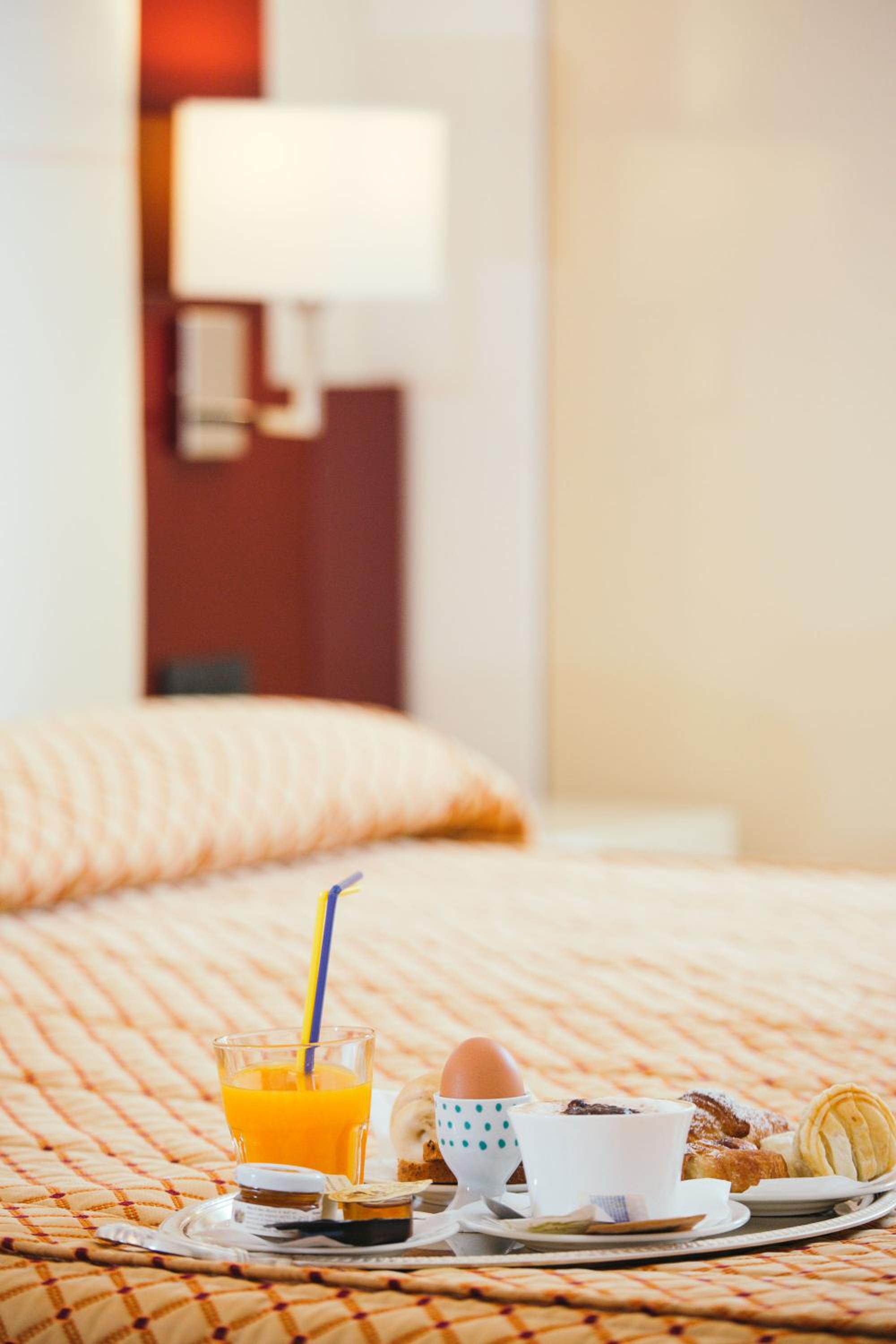 Double Room - Photo 3