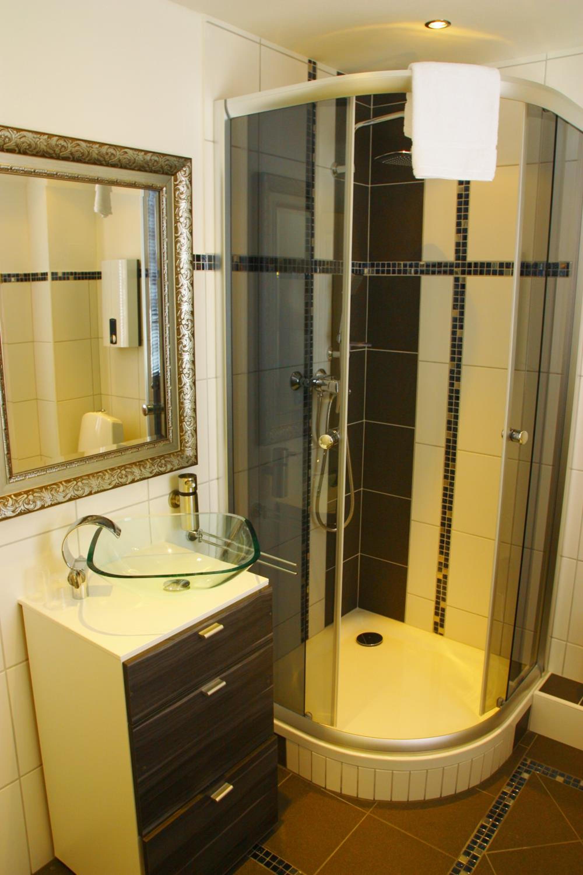 Apartment - Photo 11