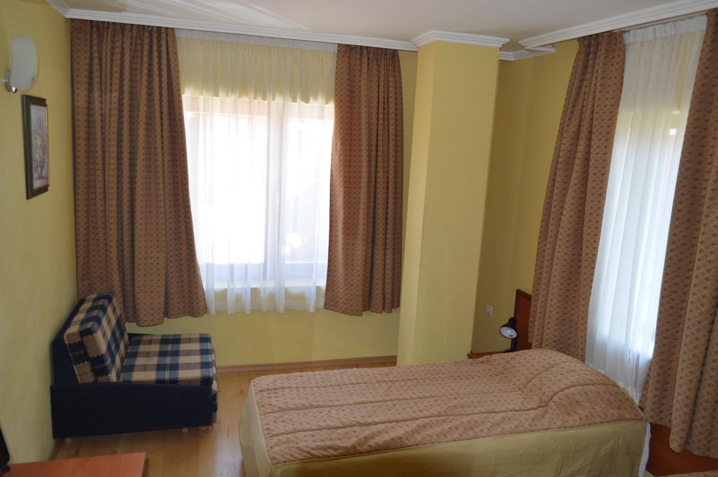 Double Room with Partial Sea View photo 2