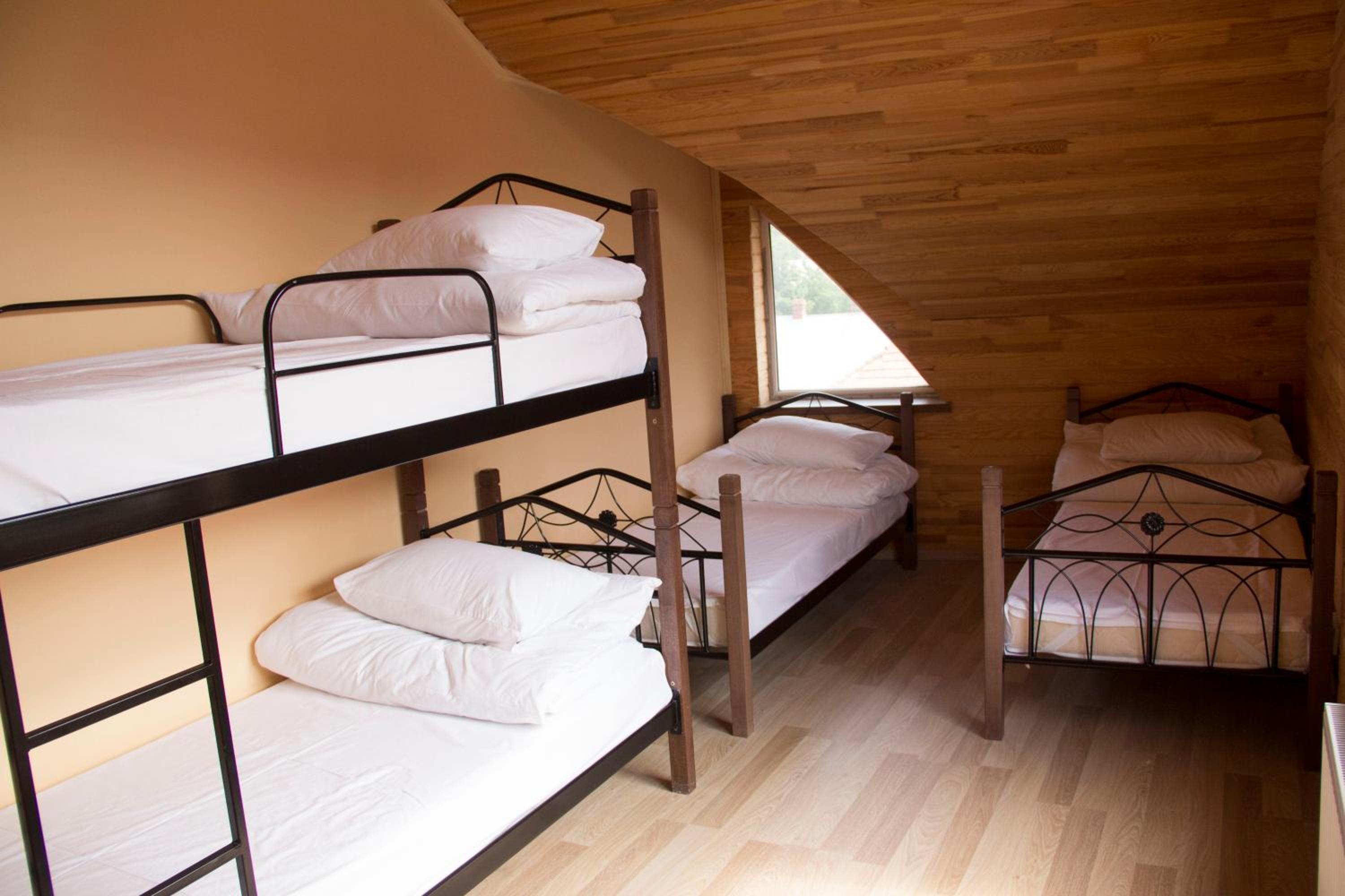 Bed in 4-Bed Dormitory Room photo 1