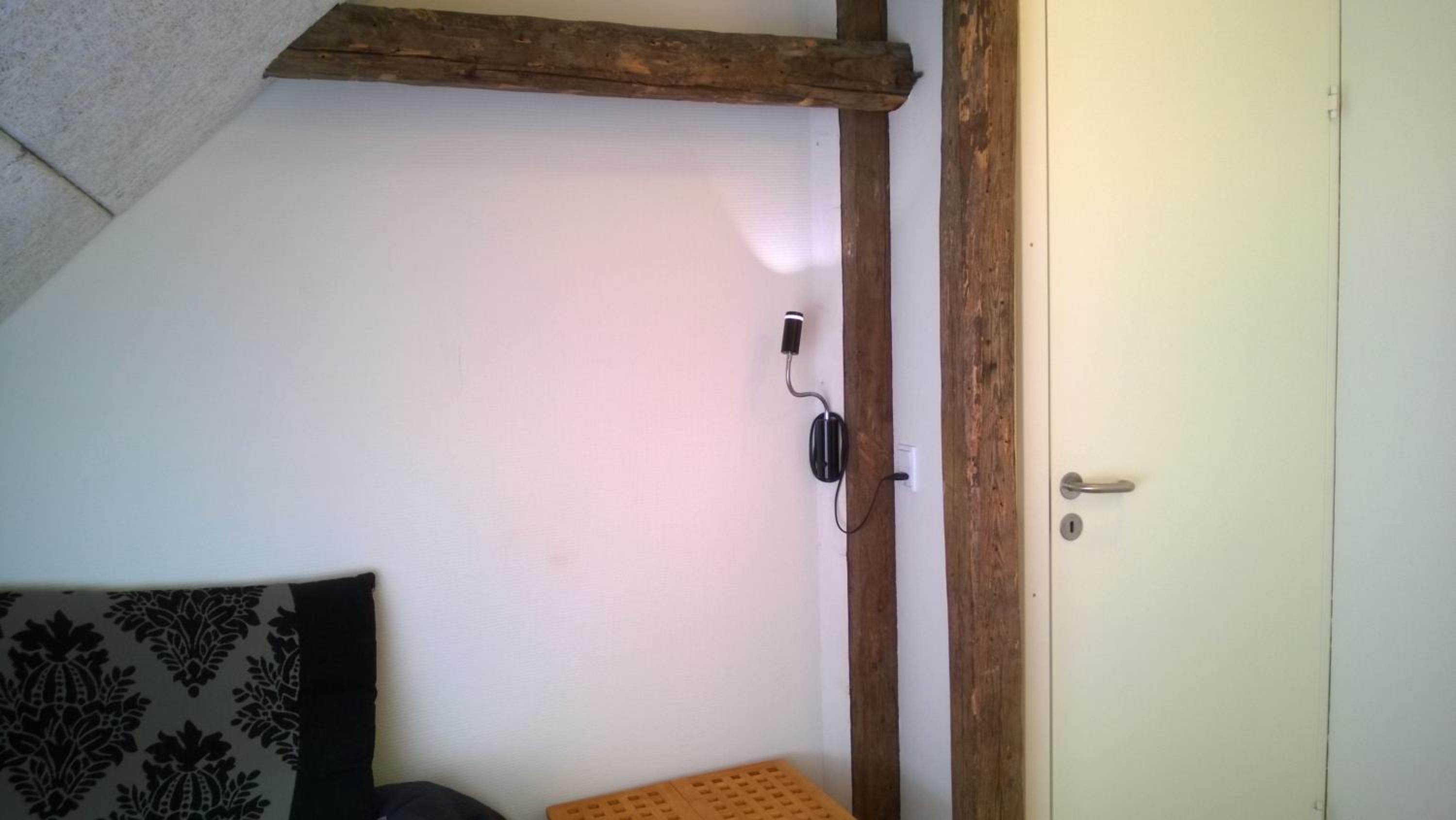 Single Room with Shared Shower and Toilet photo 2