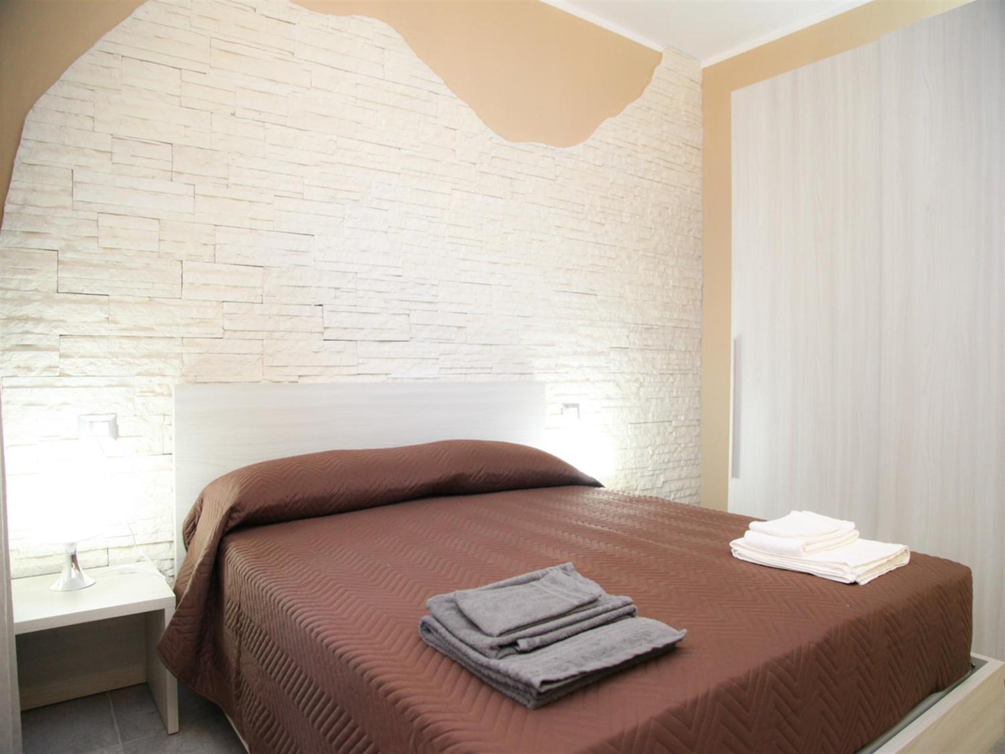Double Room with Private Bathroom photo 2