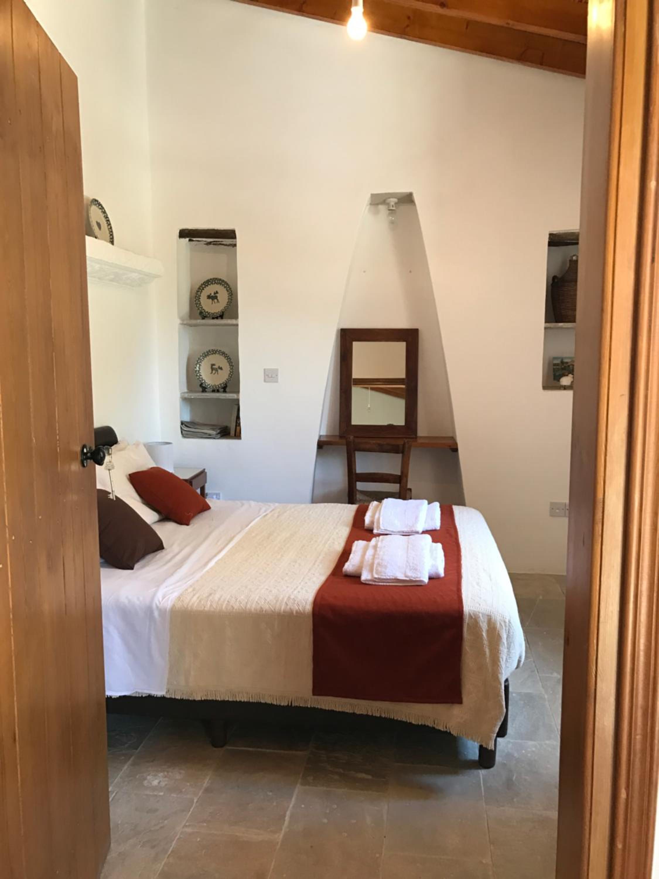 One-Bedroom Apartment (2 - 3 Adults) photo 1