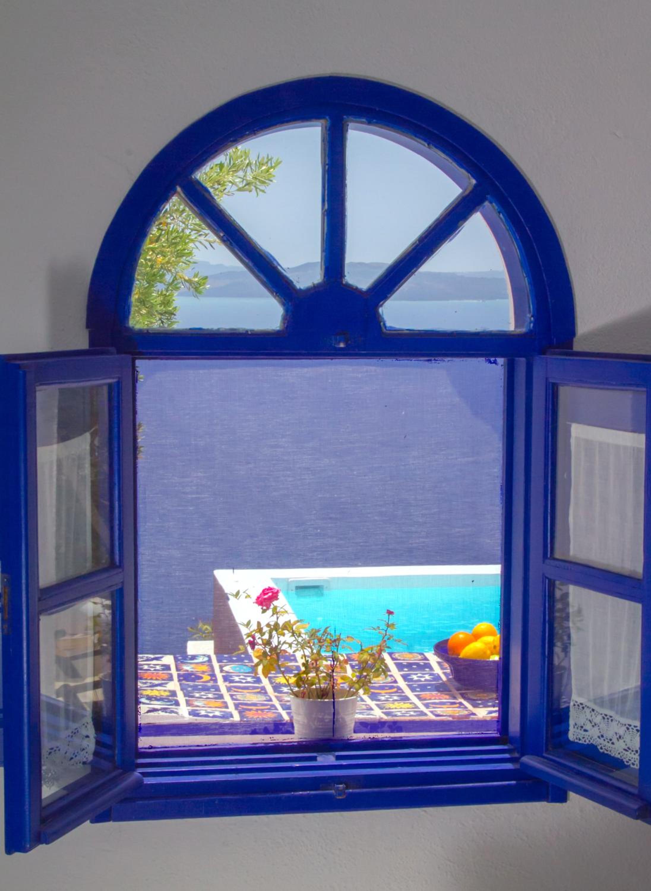 Senior Three Bedroom Villa with Outdoor Plunge Pool & Sea View - Photo 16
