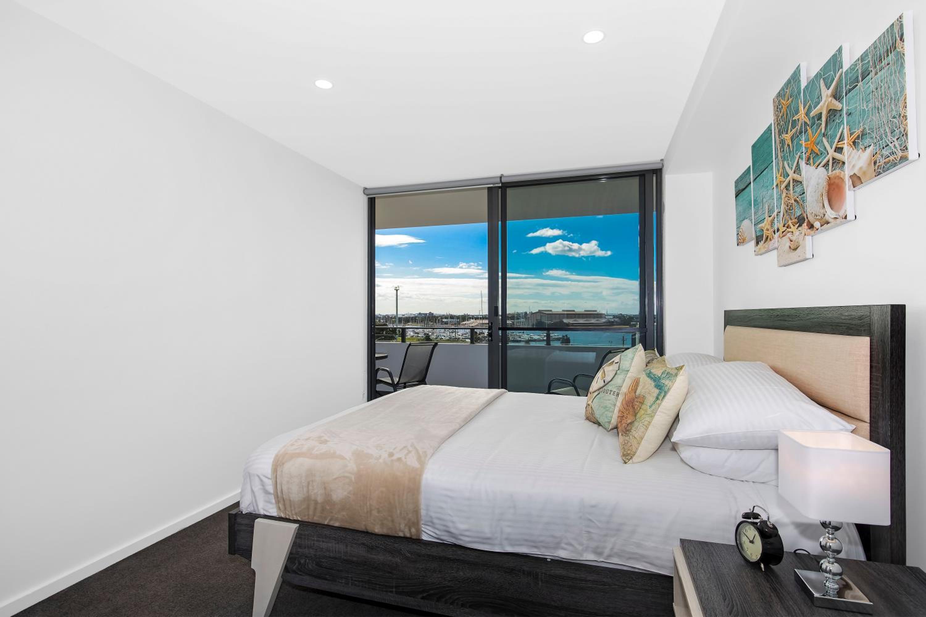 Two-Bedroom Premium Apartment photo 1