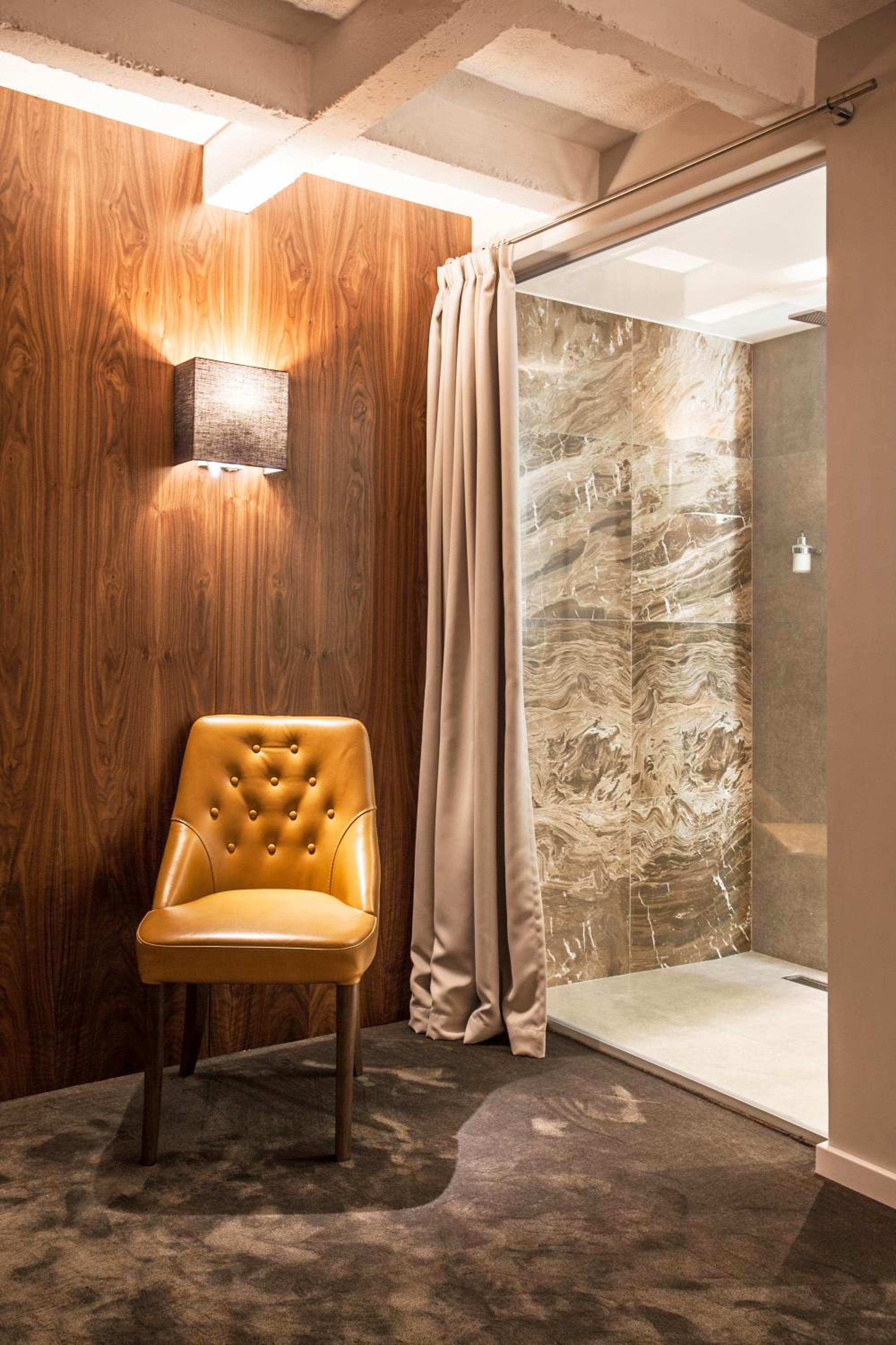 Executive Suite photo 2