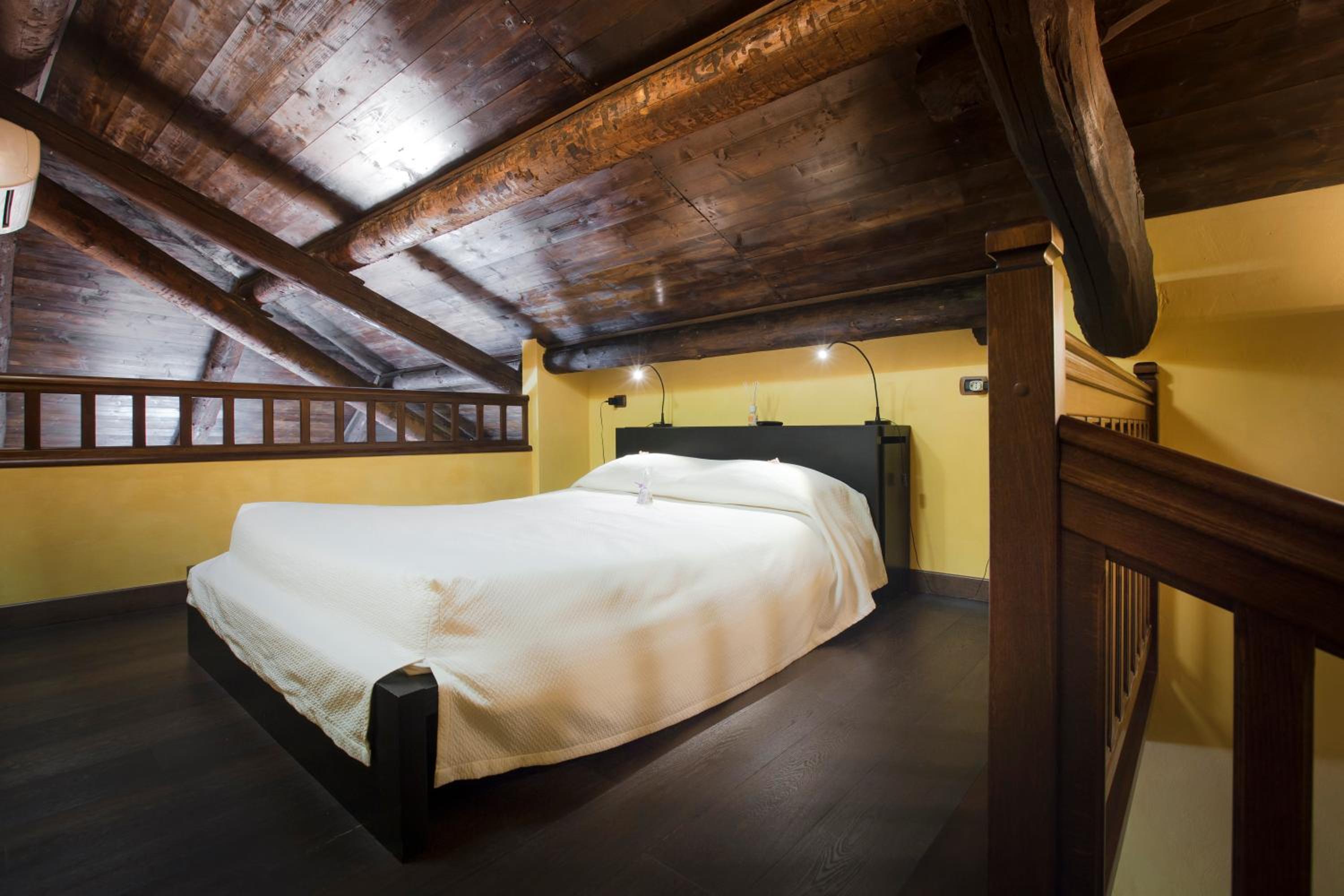 Deluxe Suite - Split Level - Photo 5